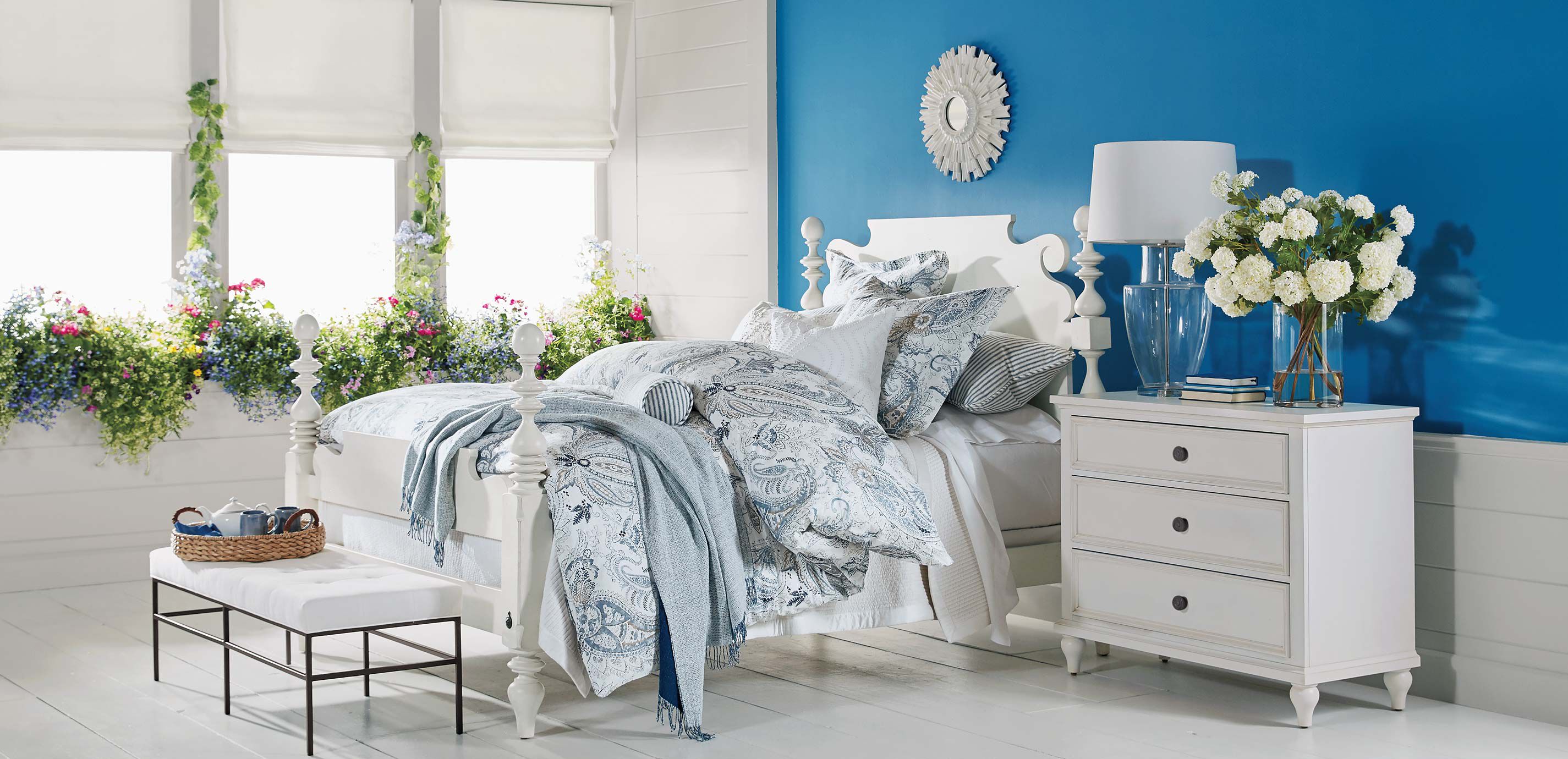 Gessa Glass Urn Table Lamp_1