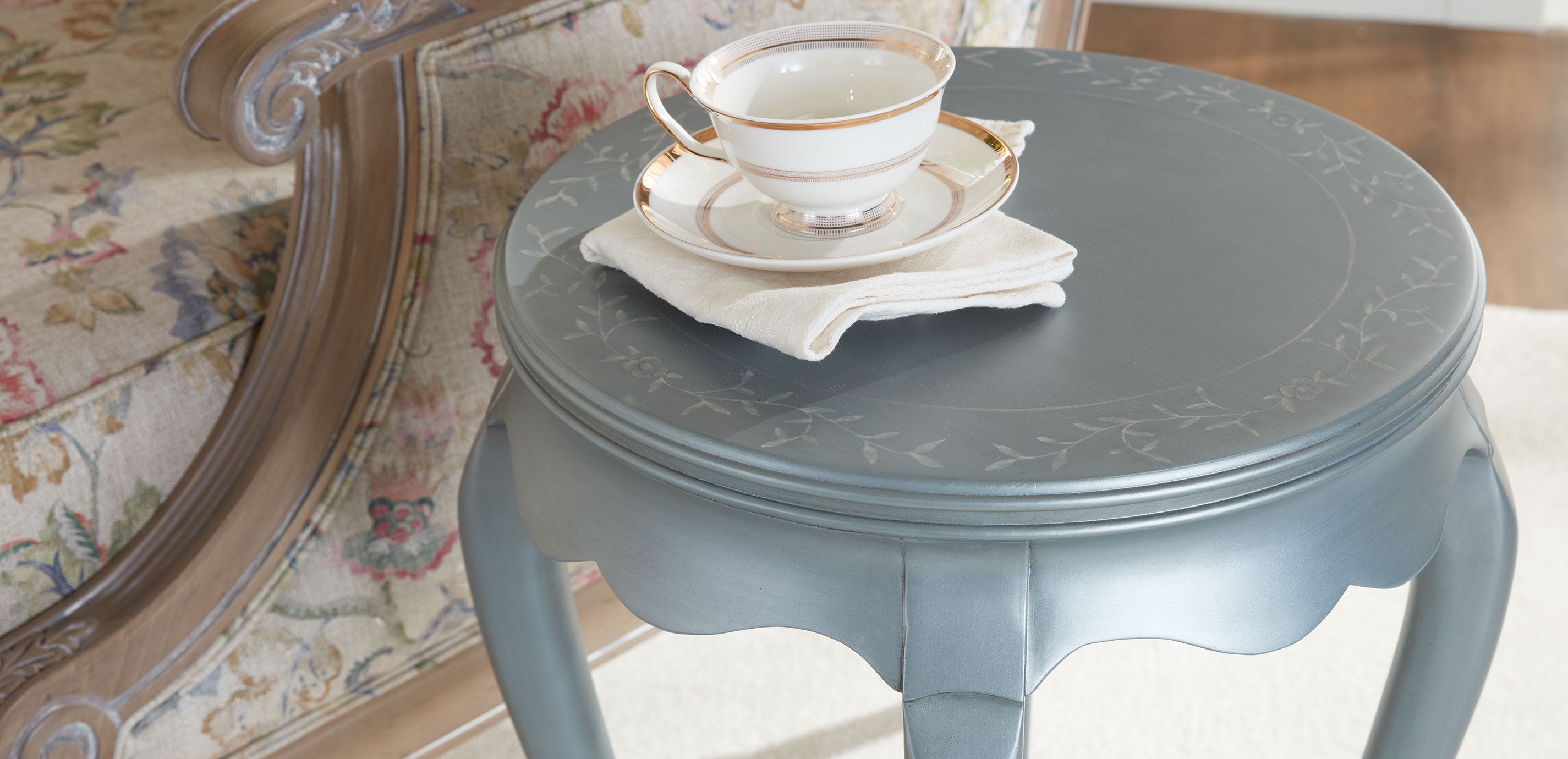 Florette Accent Table_7