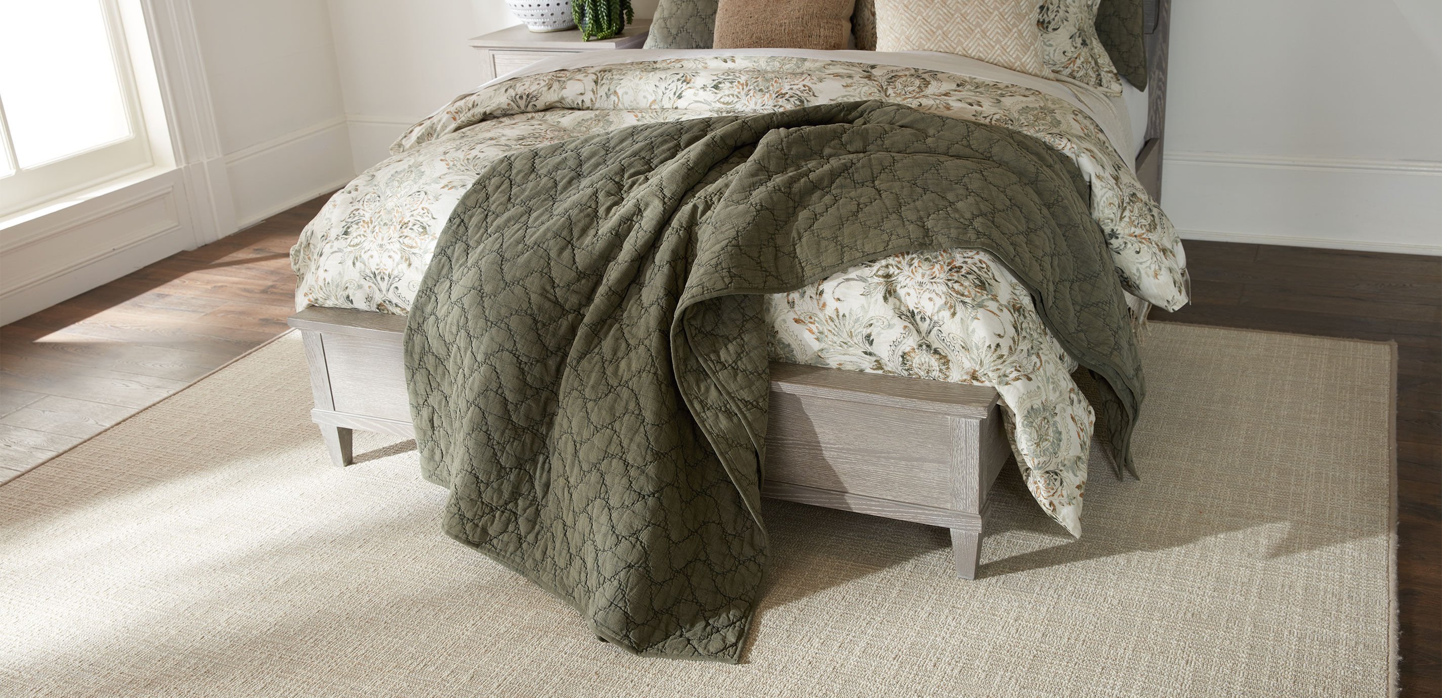 Garment-Dyed Chevron Quilt and Sham_5