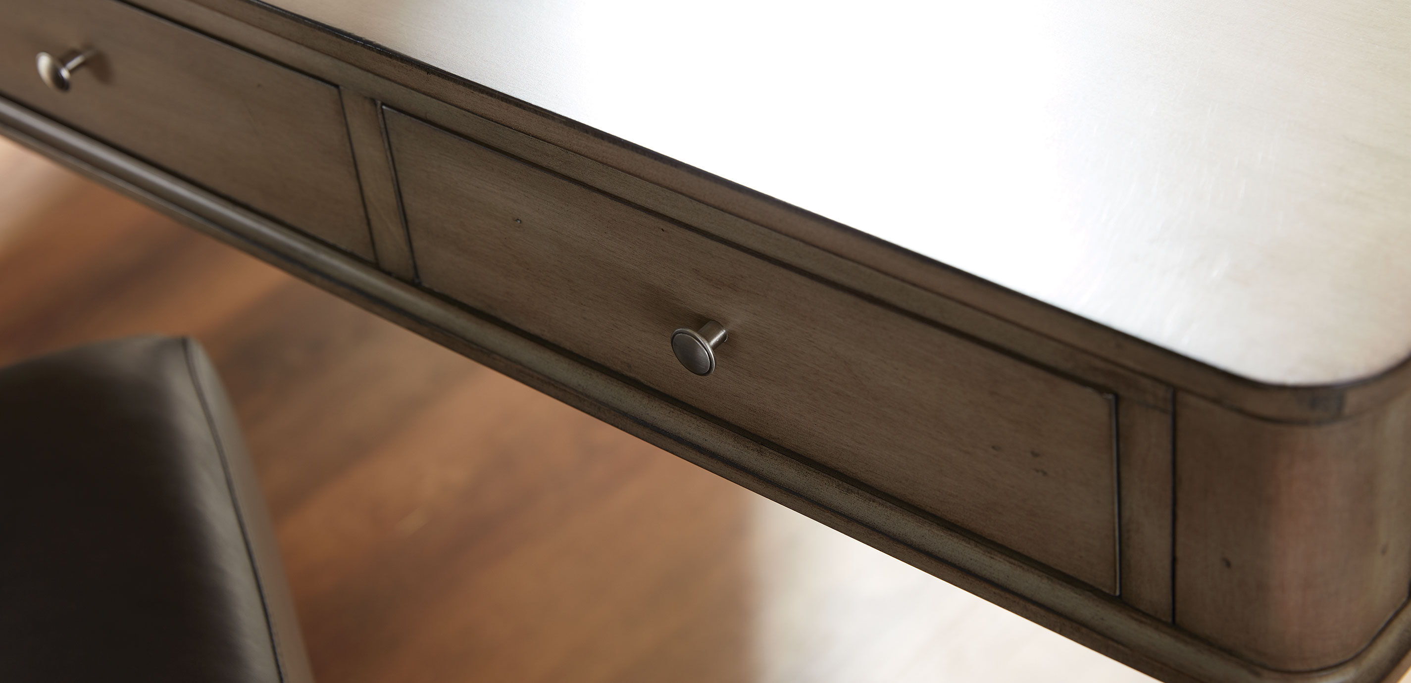 Custom Rounded-Corner Home Office Desk_6