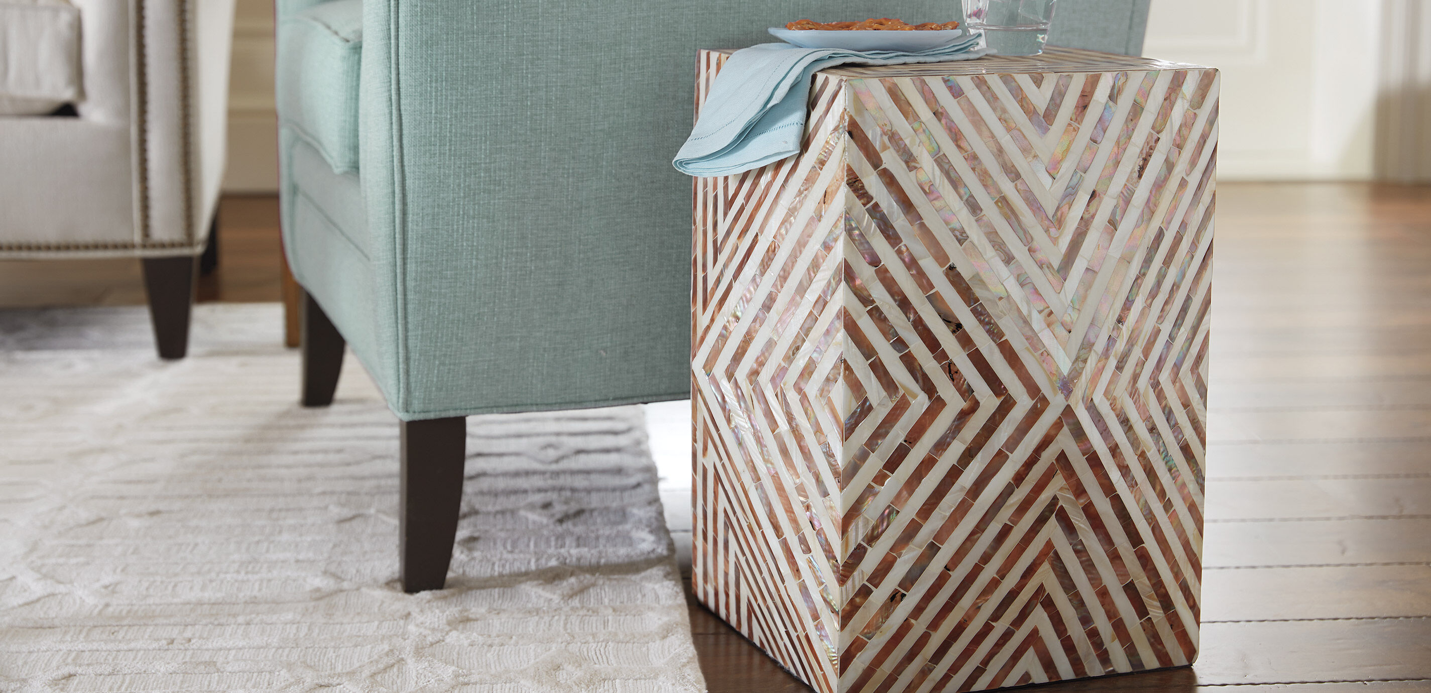 Alanna Mother-of-Pearl Accent Table_4