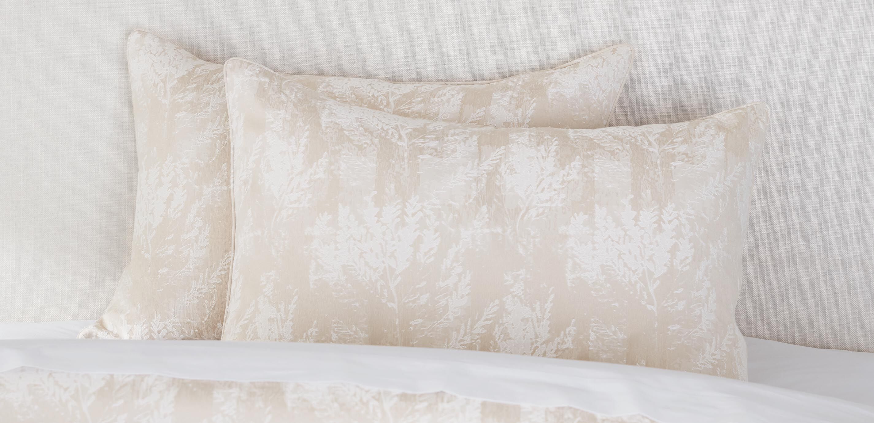 Woven Jacquard Abstract Duvet Cover and Shams Set_2