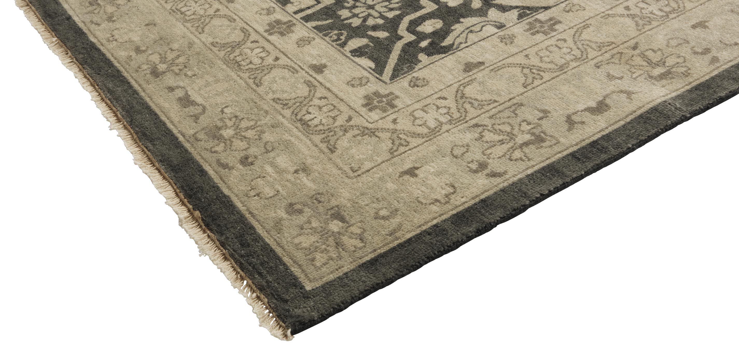 Historic Grey Rug_1