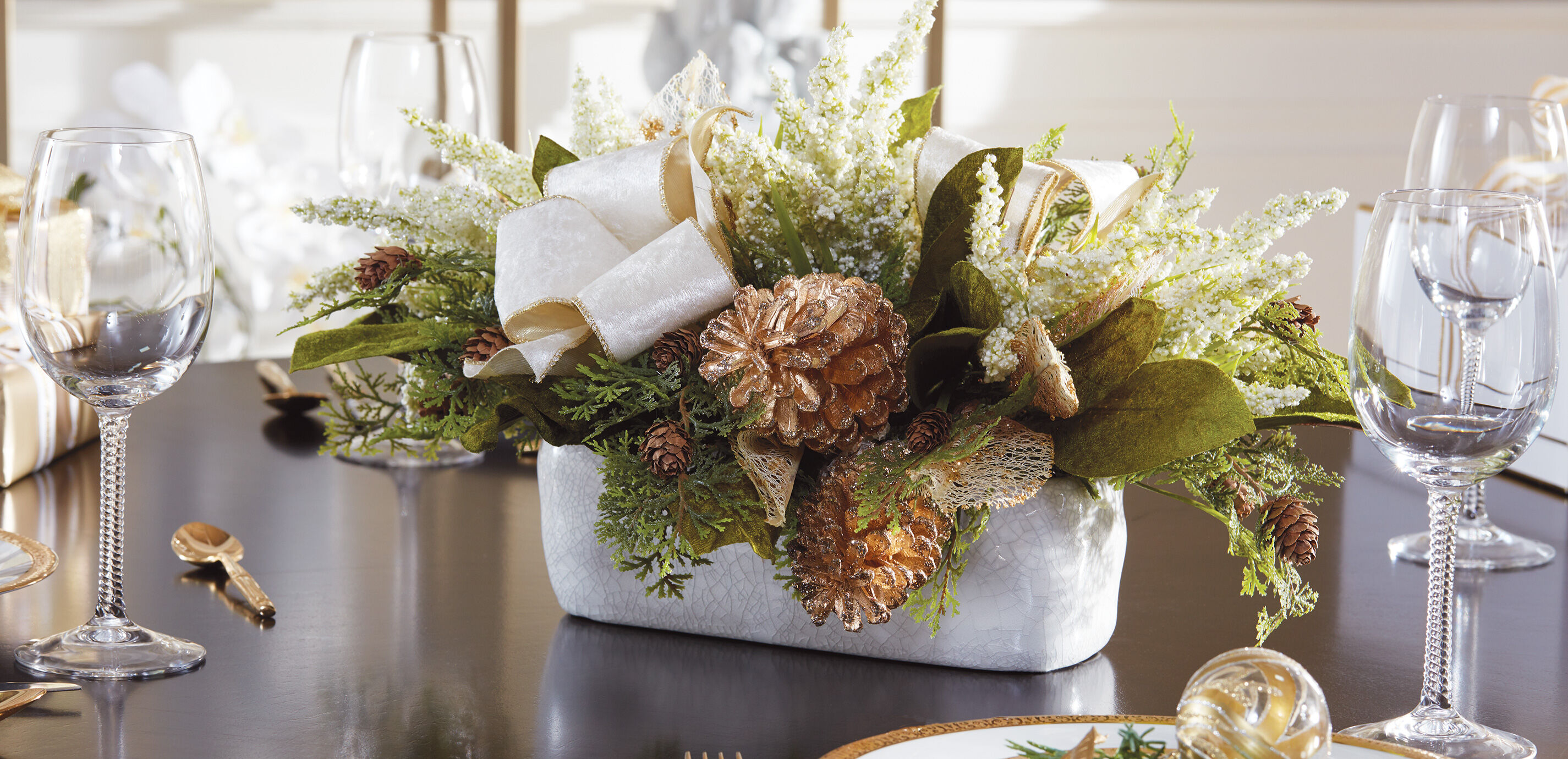 Small Holiday Centerpiece in White Pot_7