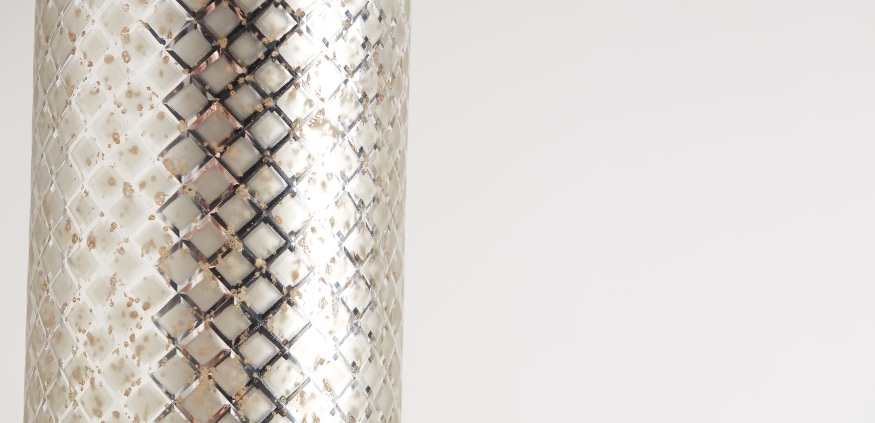 Lattice Glass Table Lamp_2