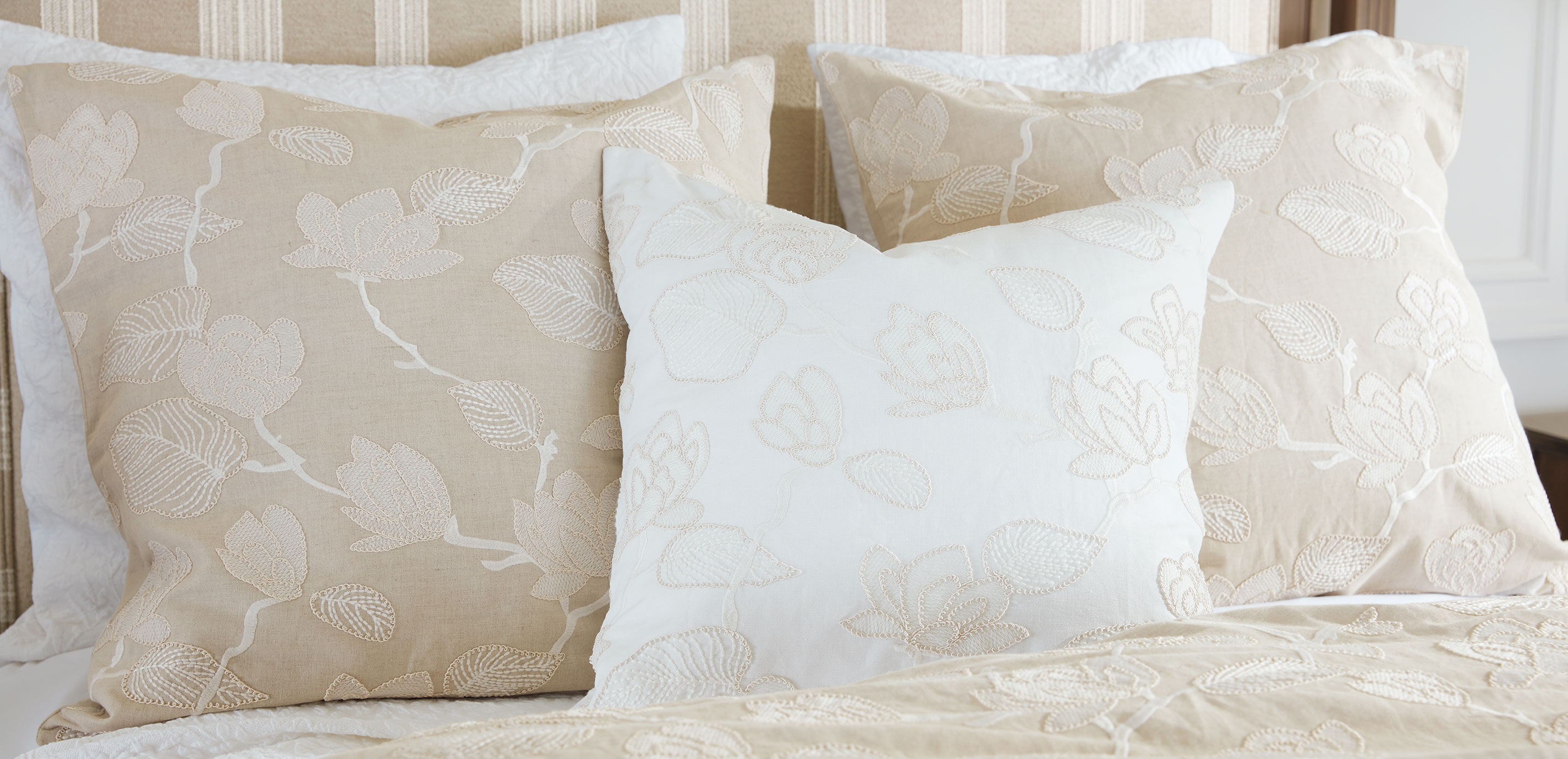 Linen-Blend Floral Embroidered 22" Square Pillow, White_5