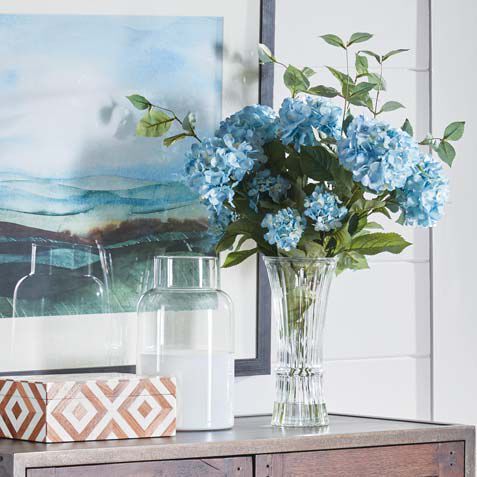 Blue Hydrangeas in Glass Vase Product Tile Hover Image 443727