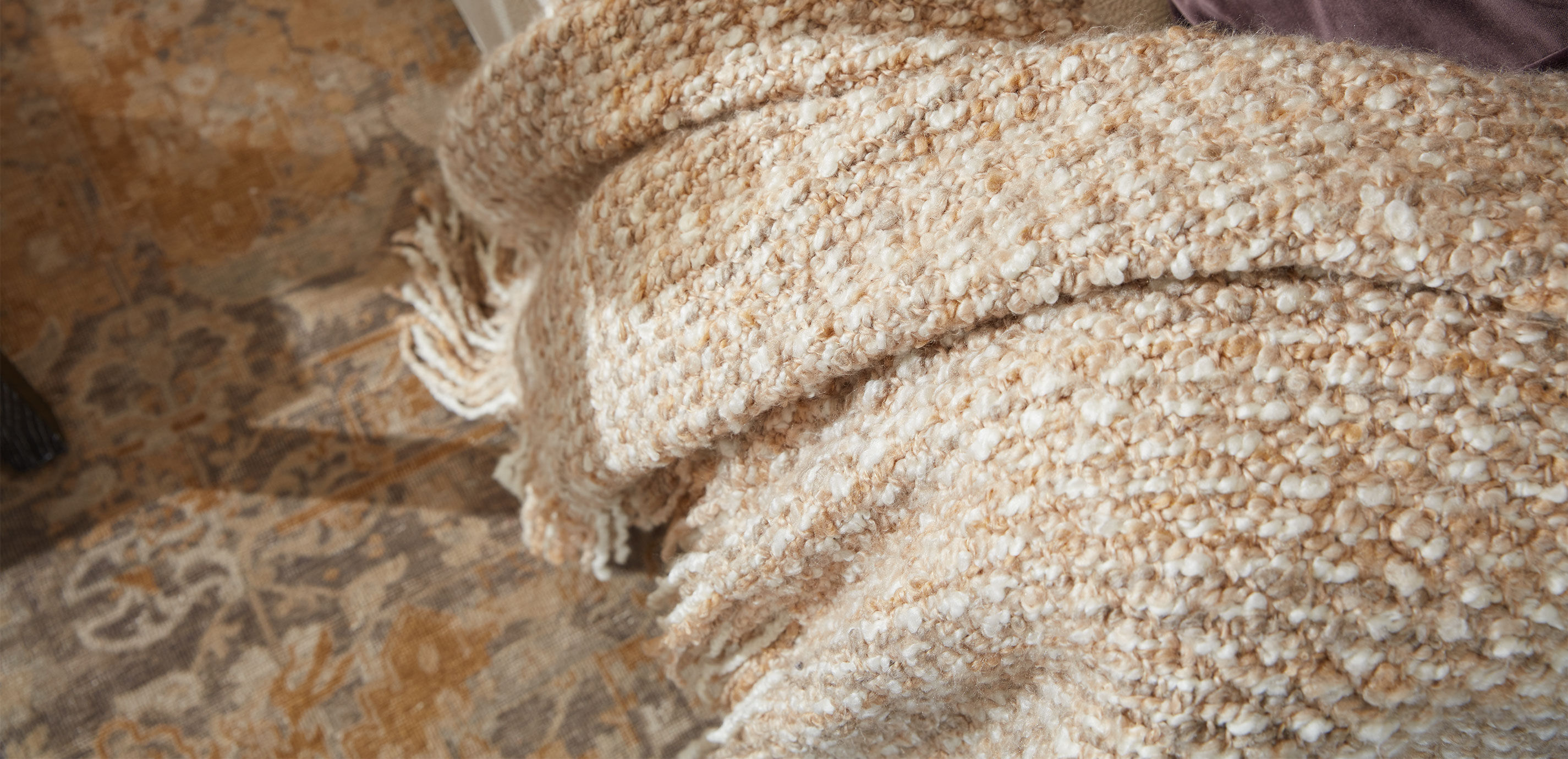 Mesa Boucl&eacute; Throw_3