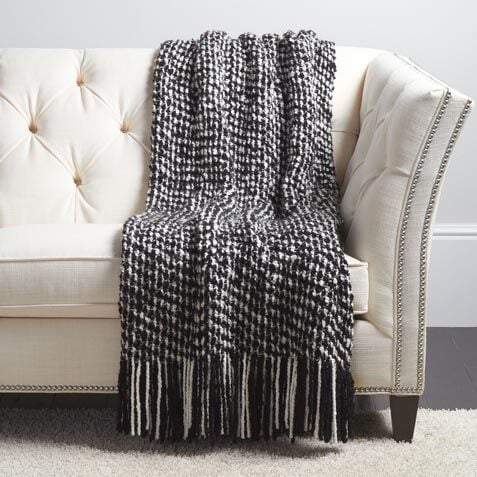Mesa Boucl&eacute; Throw image