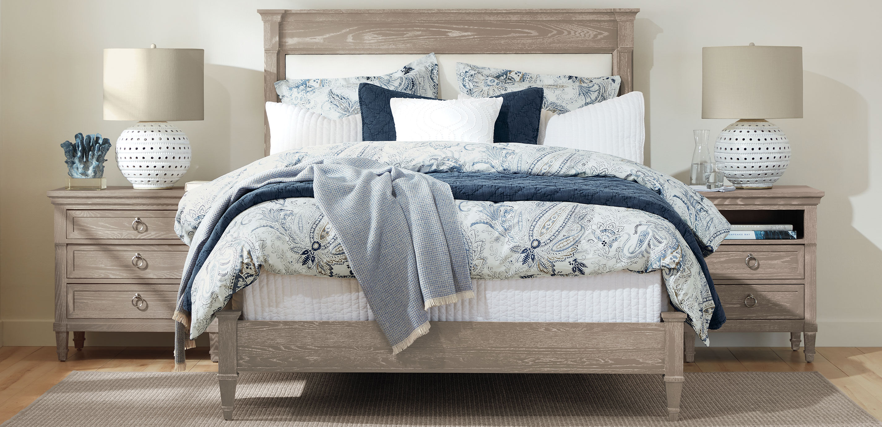 Continental Small Night Table_4