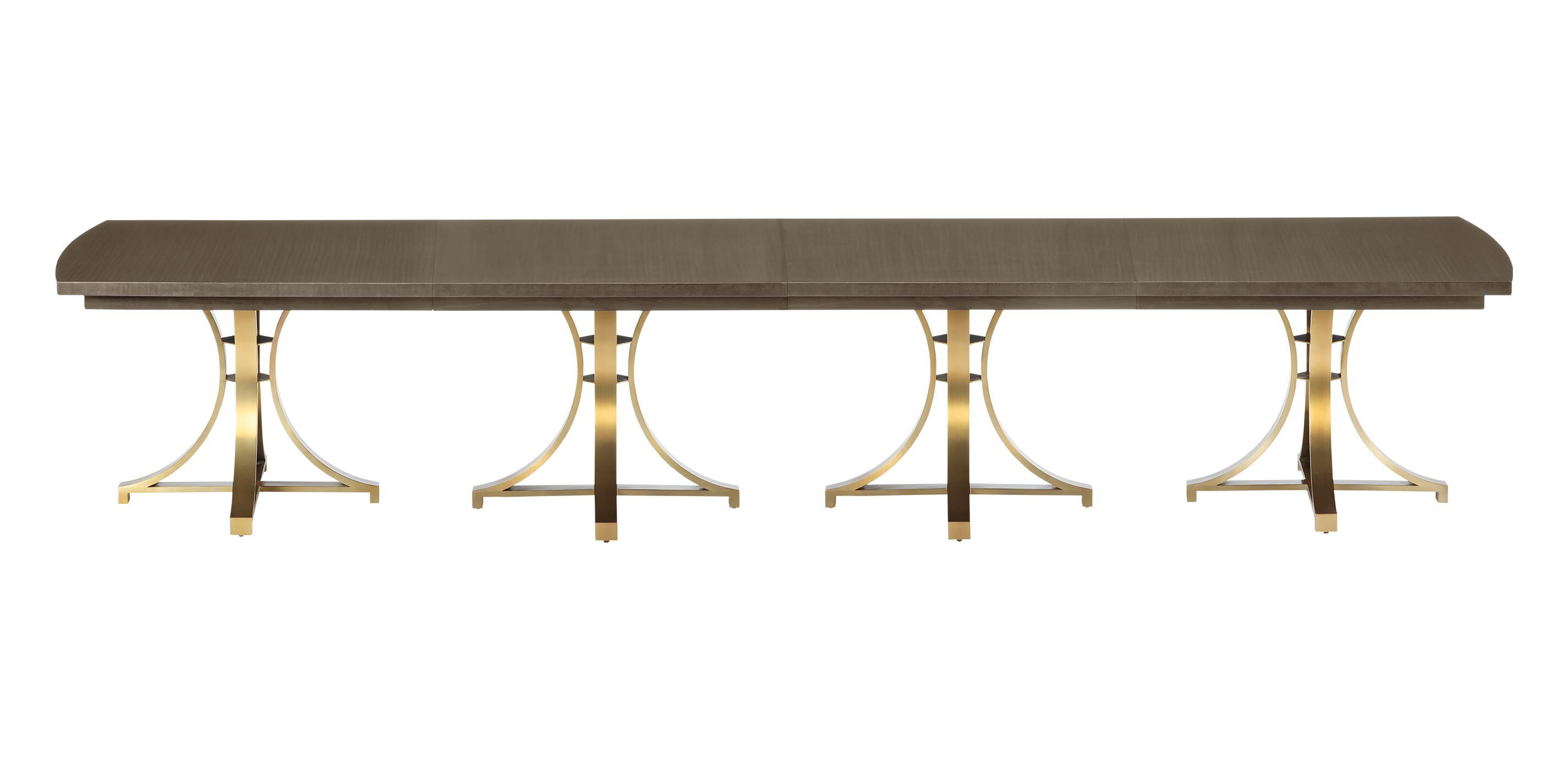 Evansview Grand Dining Table