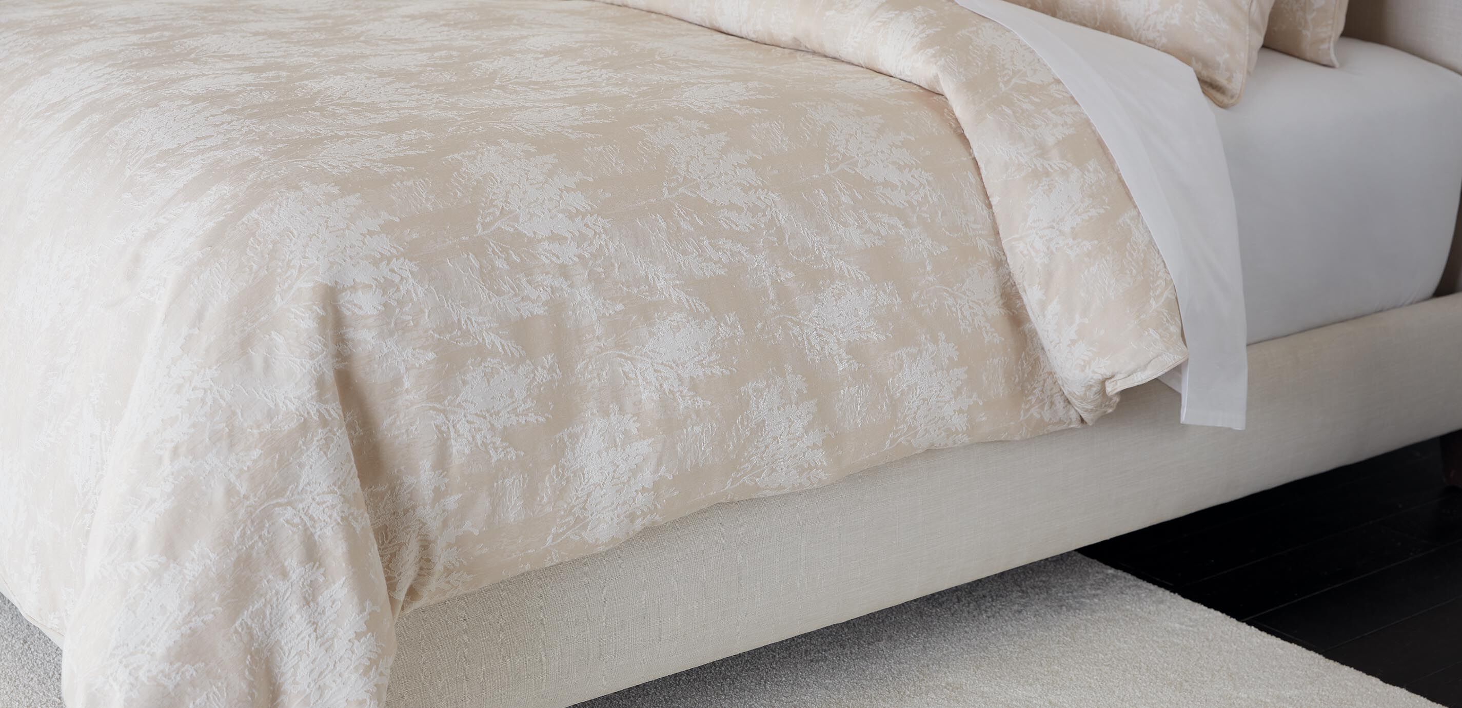 Woven Jacquard Abstract Duvet Cover and Shams Set_3