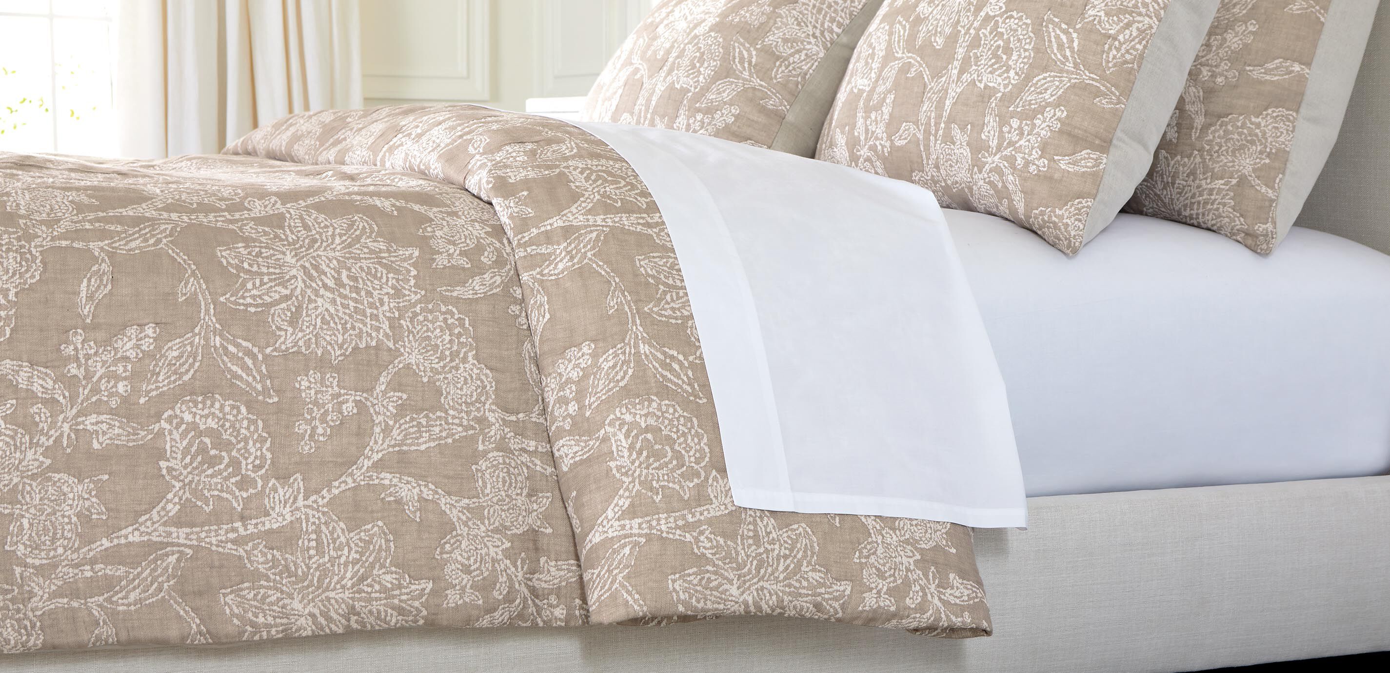 Floral Jacquard Duvet Cover and Shams Set, Tan_3