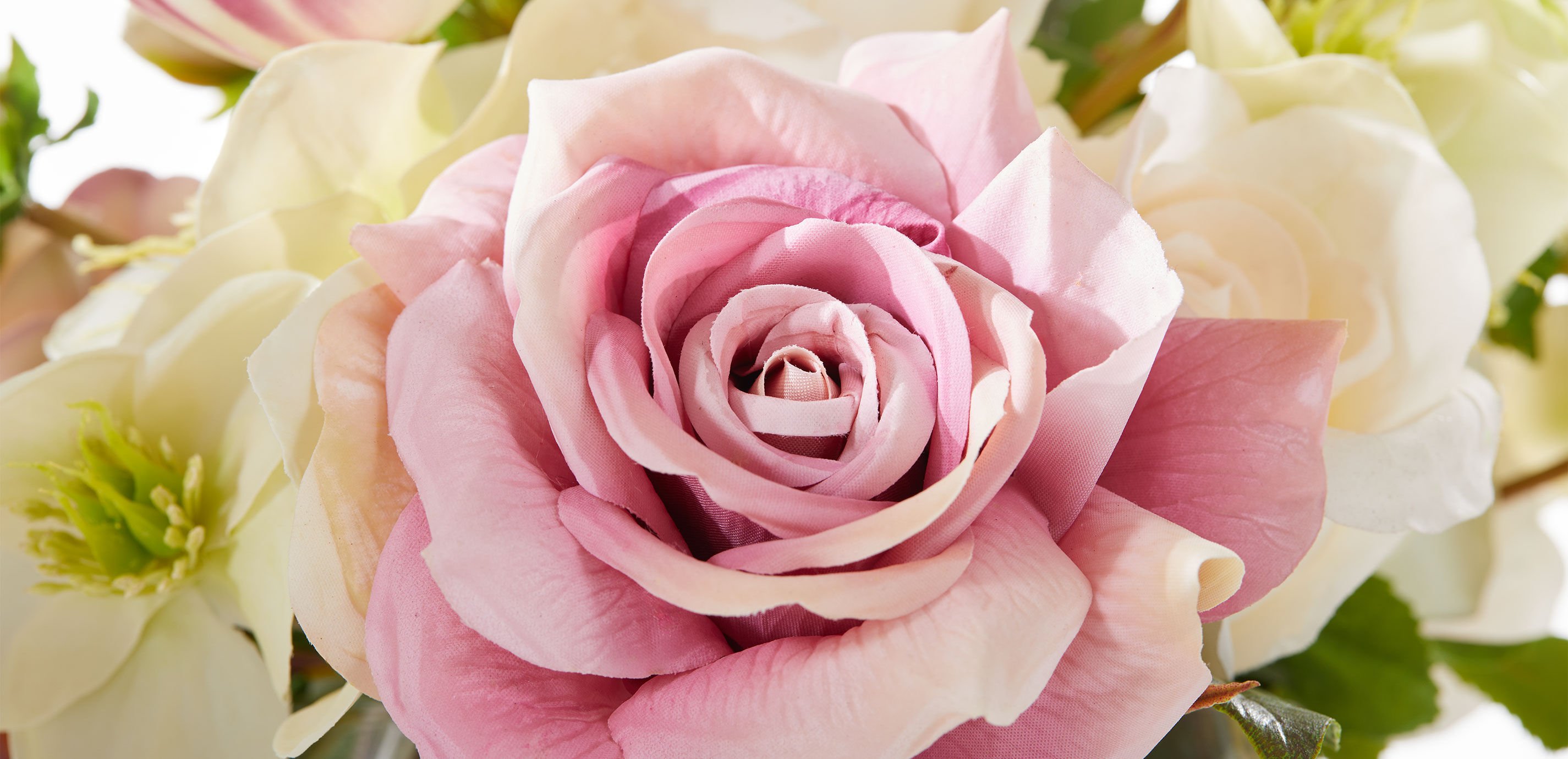 Dusty Lavender Dahlia Arrangement in Glass Vase_6