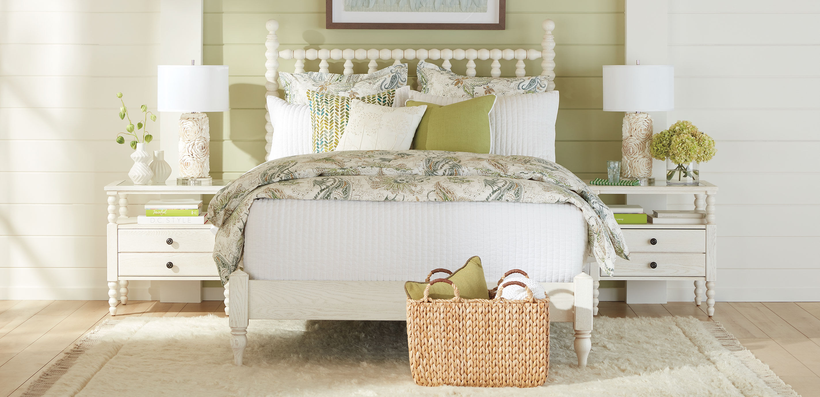 Seagrass Basket with Leather-Wrapped Handle_7