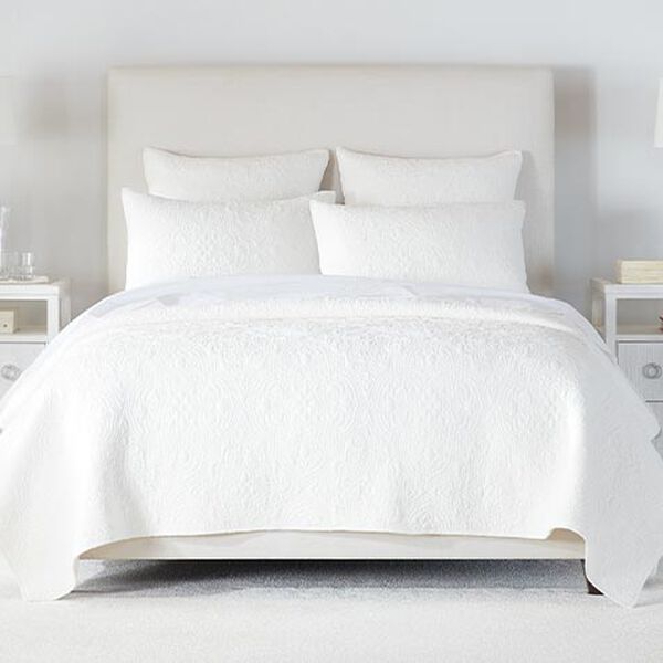 Quilted Medallion Coverlet and Shams Set