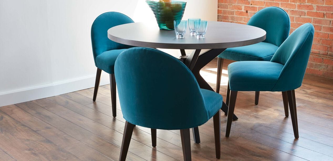 Hazelton Midcentury Modern Round Dining, Mid Century Modern Round Dining Table And Chairs
