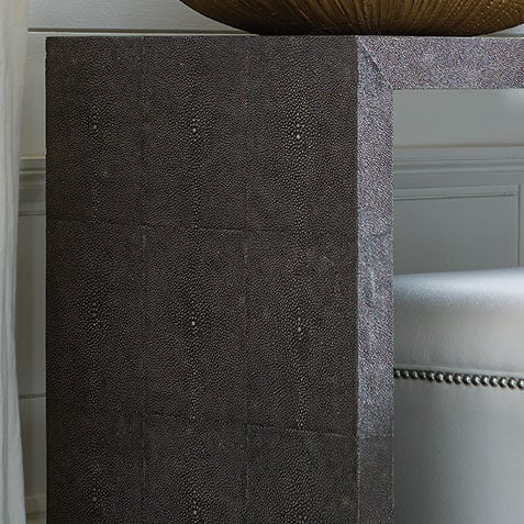 City Gray (527) Finish Sample Product Tile Hover Image 9824NS      527