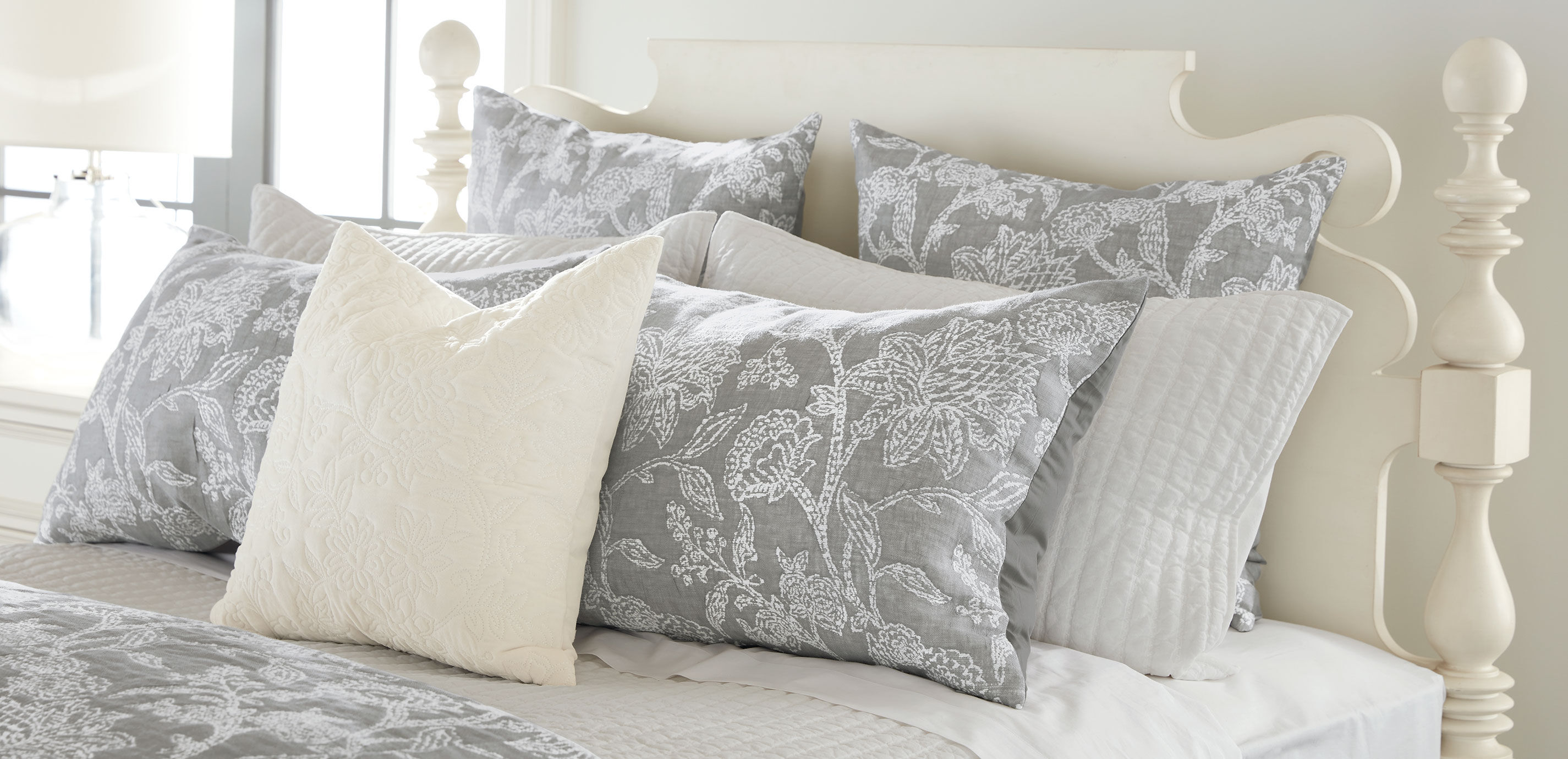Floral Jacquard Duvet Cover and Shams Set, Gray_8