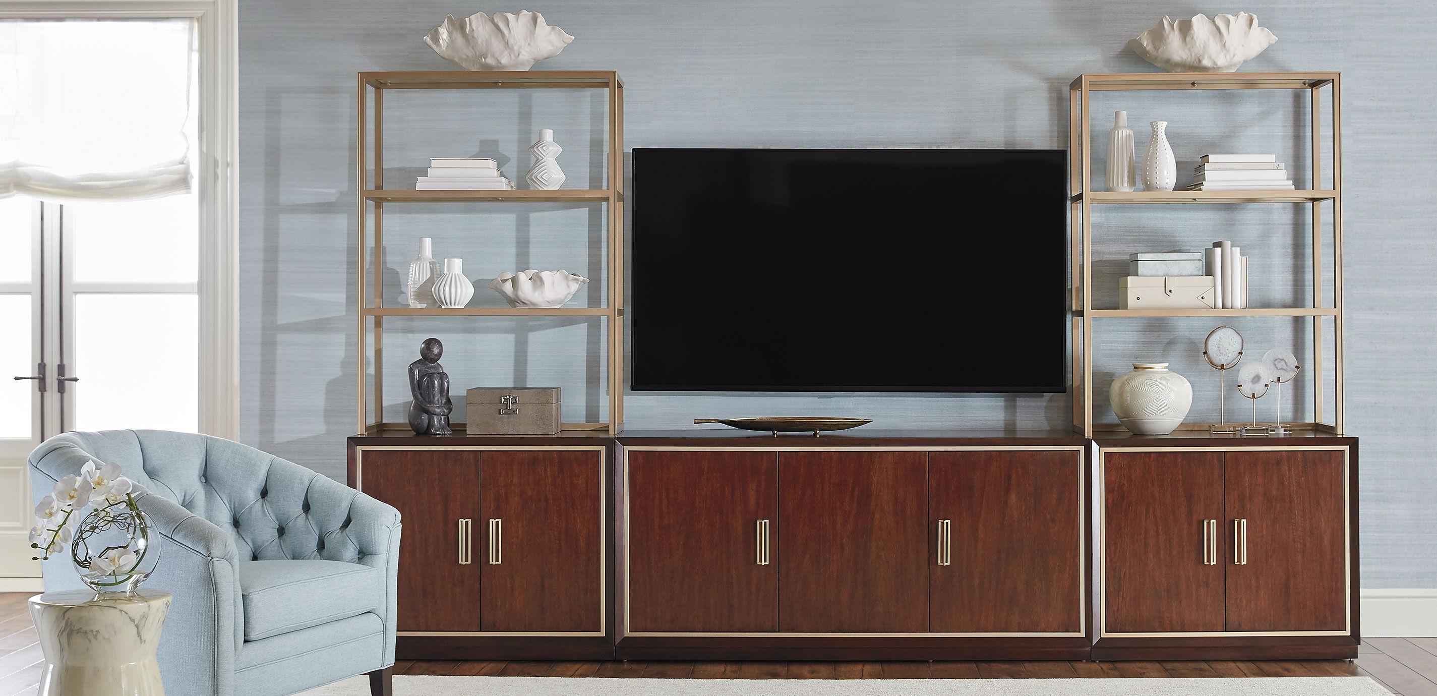 Faraday Classic Three-Piece Media Center_2