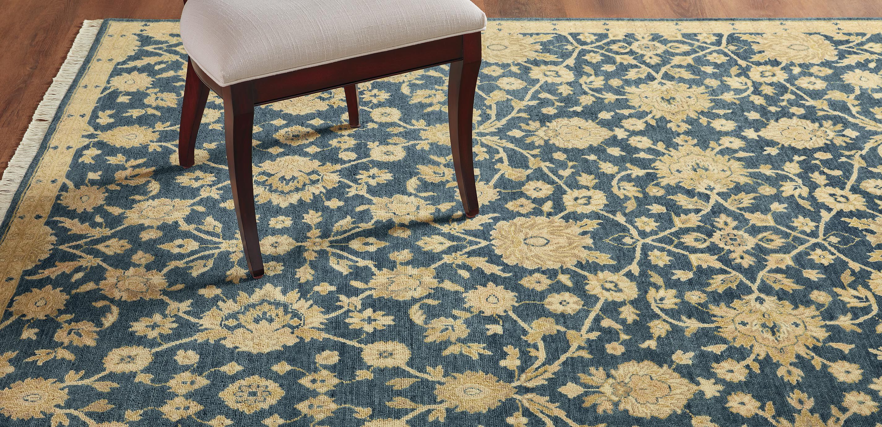 Kashan Arts-and-Crafts Floral Rug_7