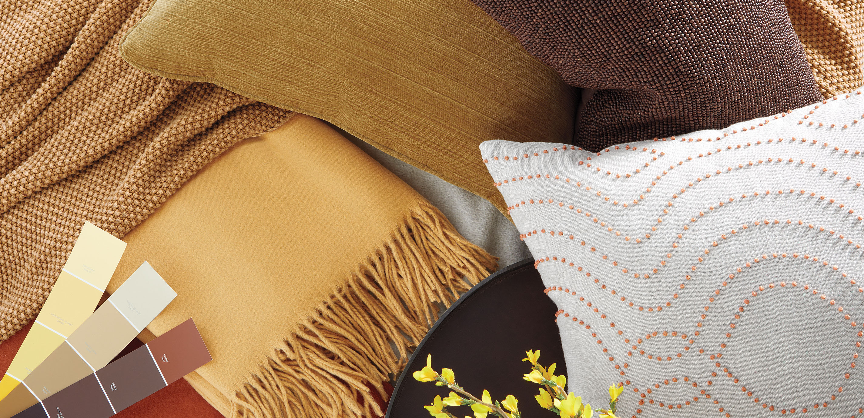 Knotted Ogee Pillow_8