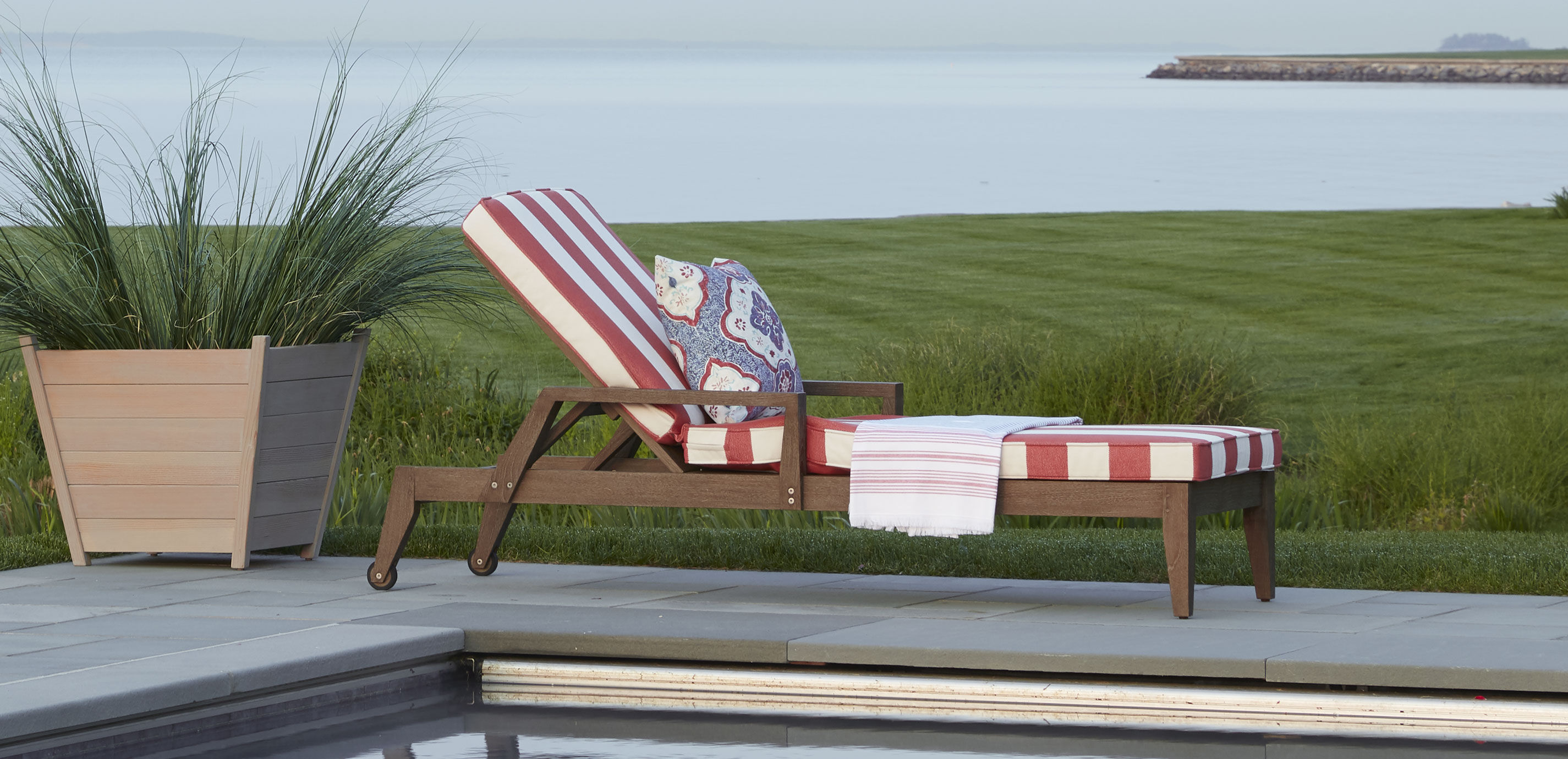 Bridgewater Cove Teak Chaise_6