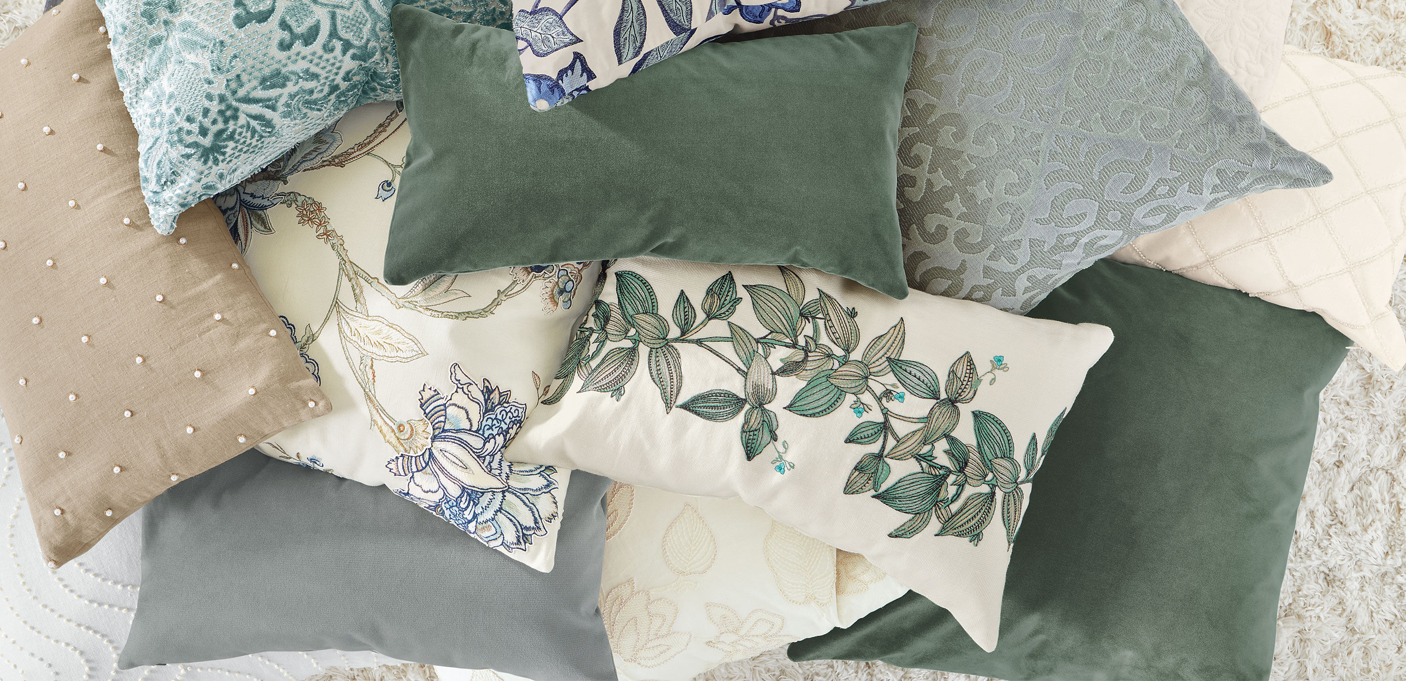 Velvet Square Pillow_1