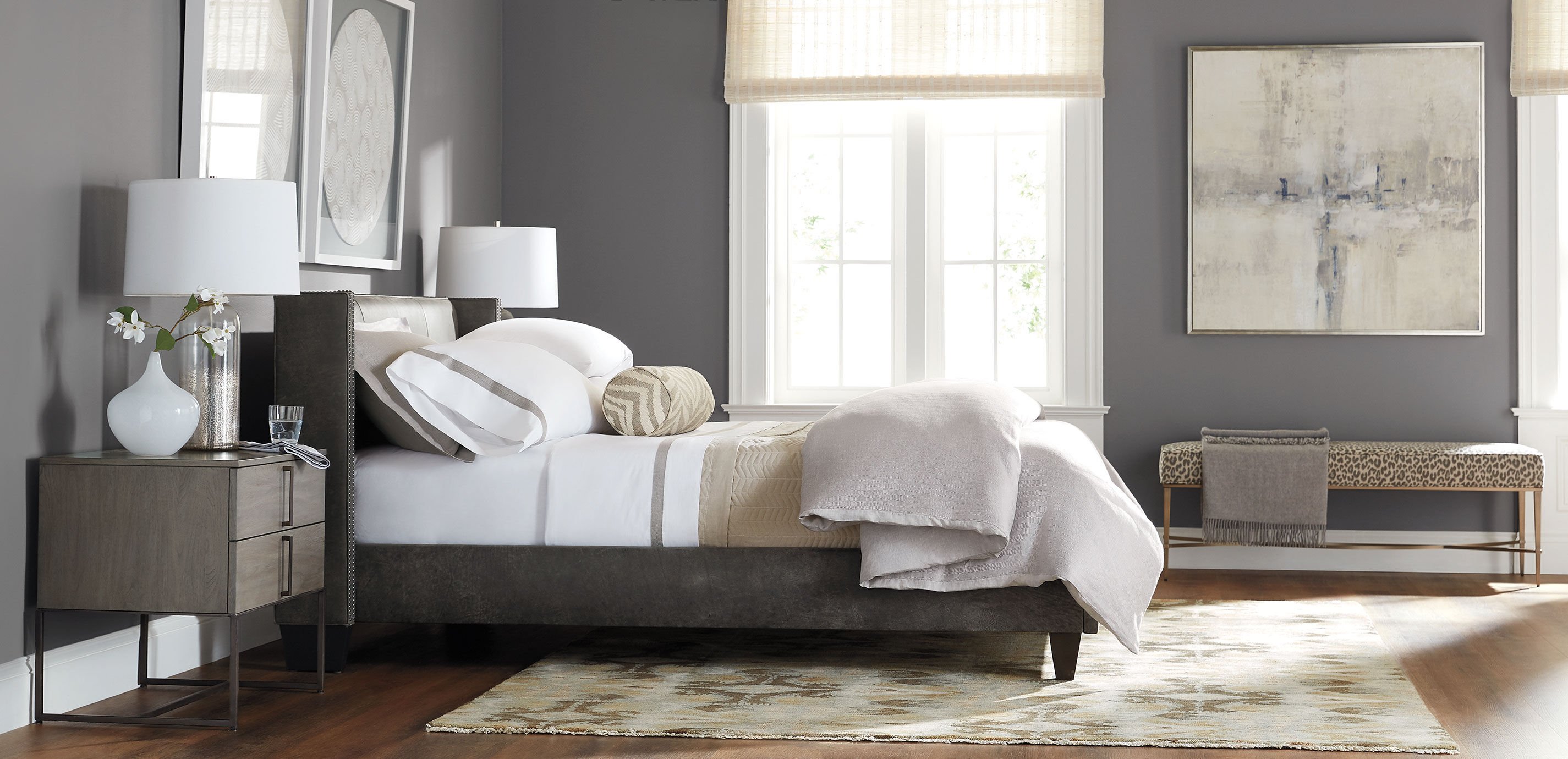 White Glass Goddess Vase_8