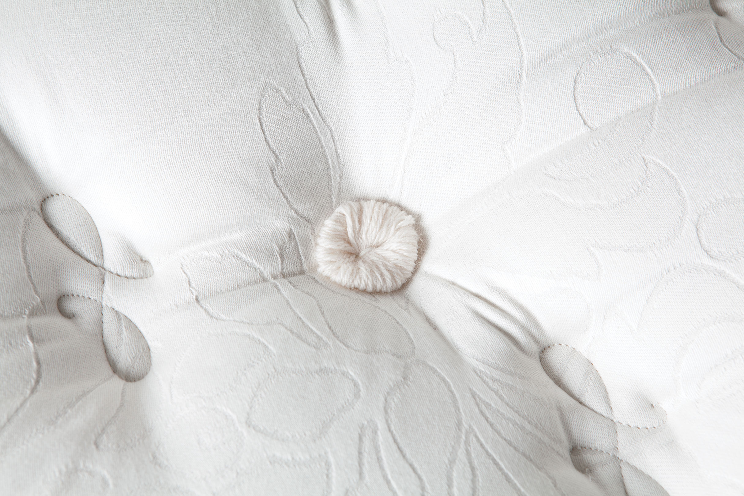 EA Signature Platinum&trade; Luxury Hybrid Mattress_1