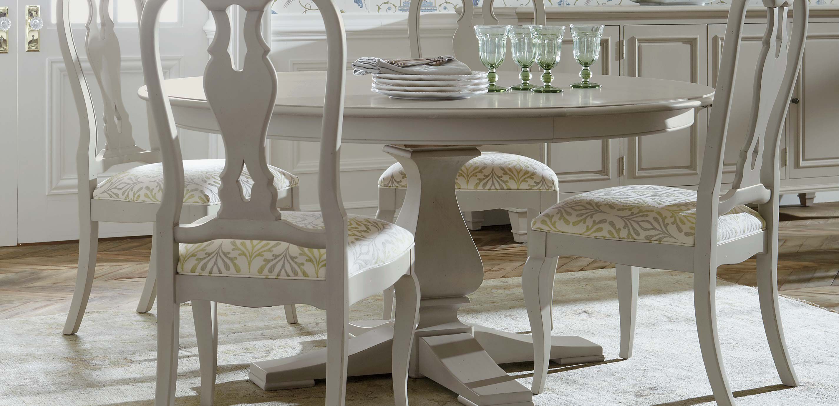 Ethan allen cameron round shop table