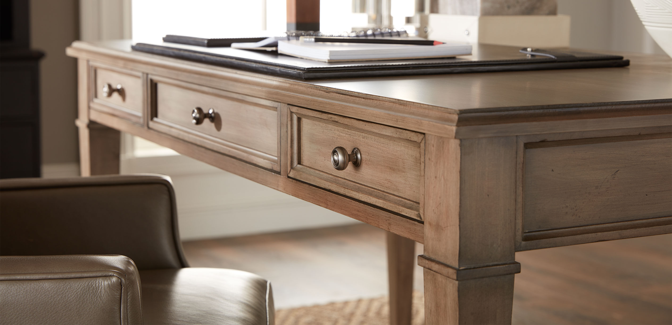 Custom Square-Corner Home Office Desk_6