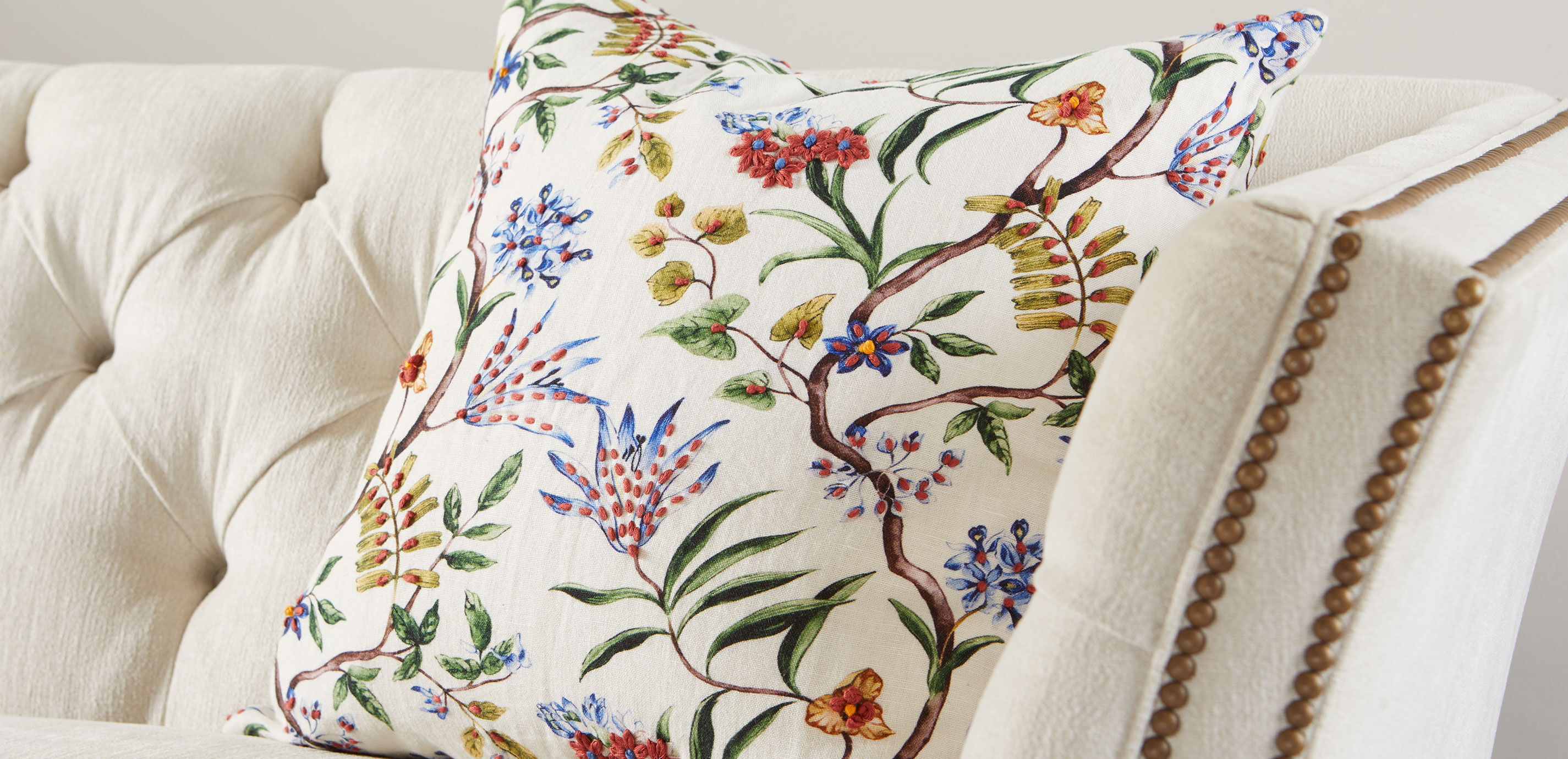 Multi Floral Print Knotted Pillow_1