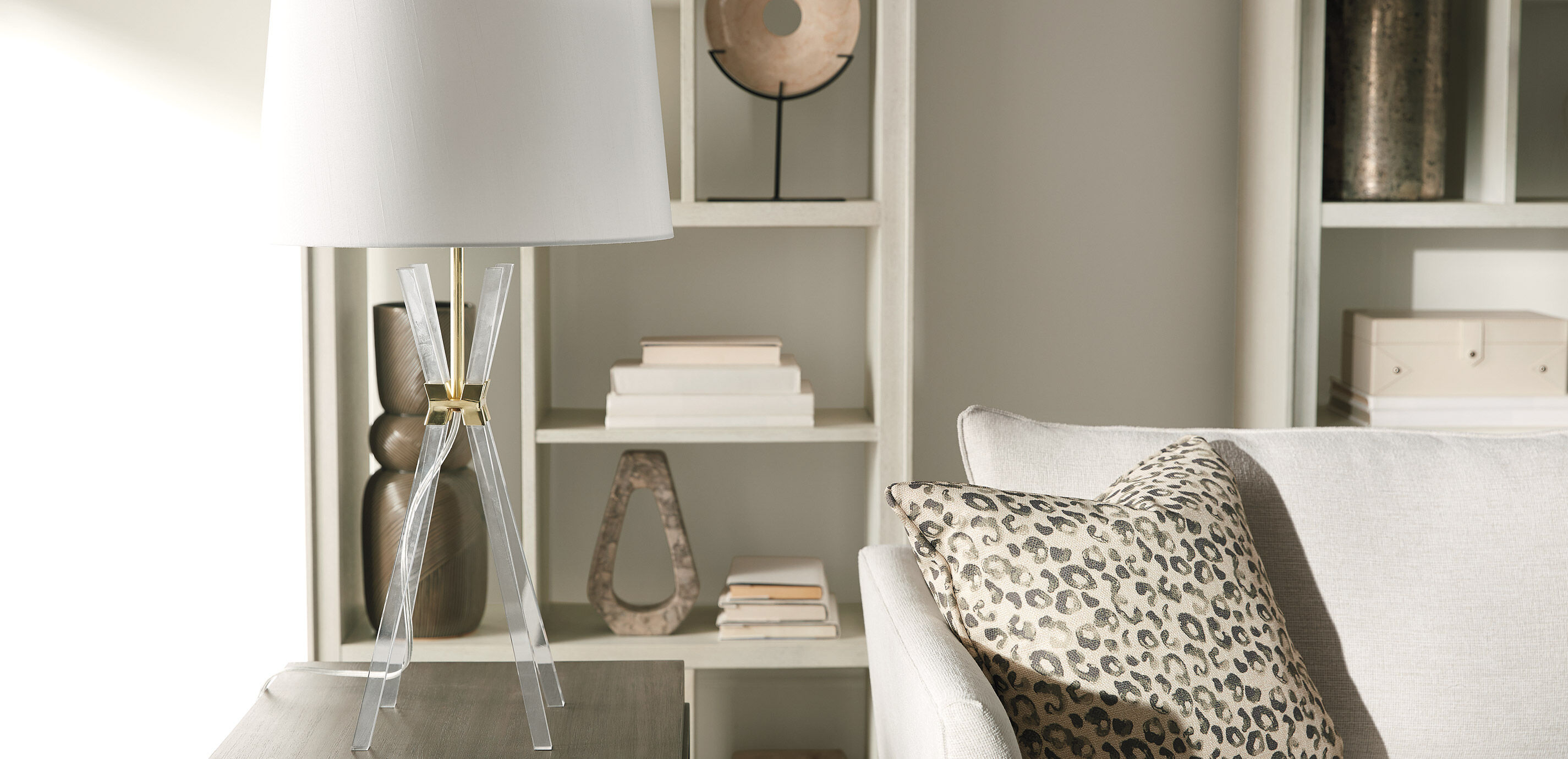 Jayce Acrylic Table Lamp_3