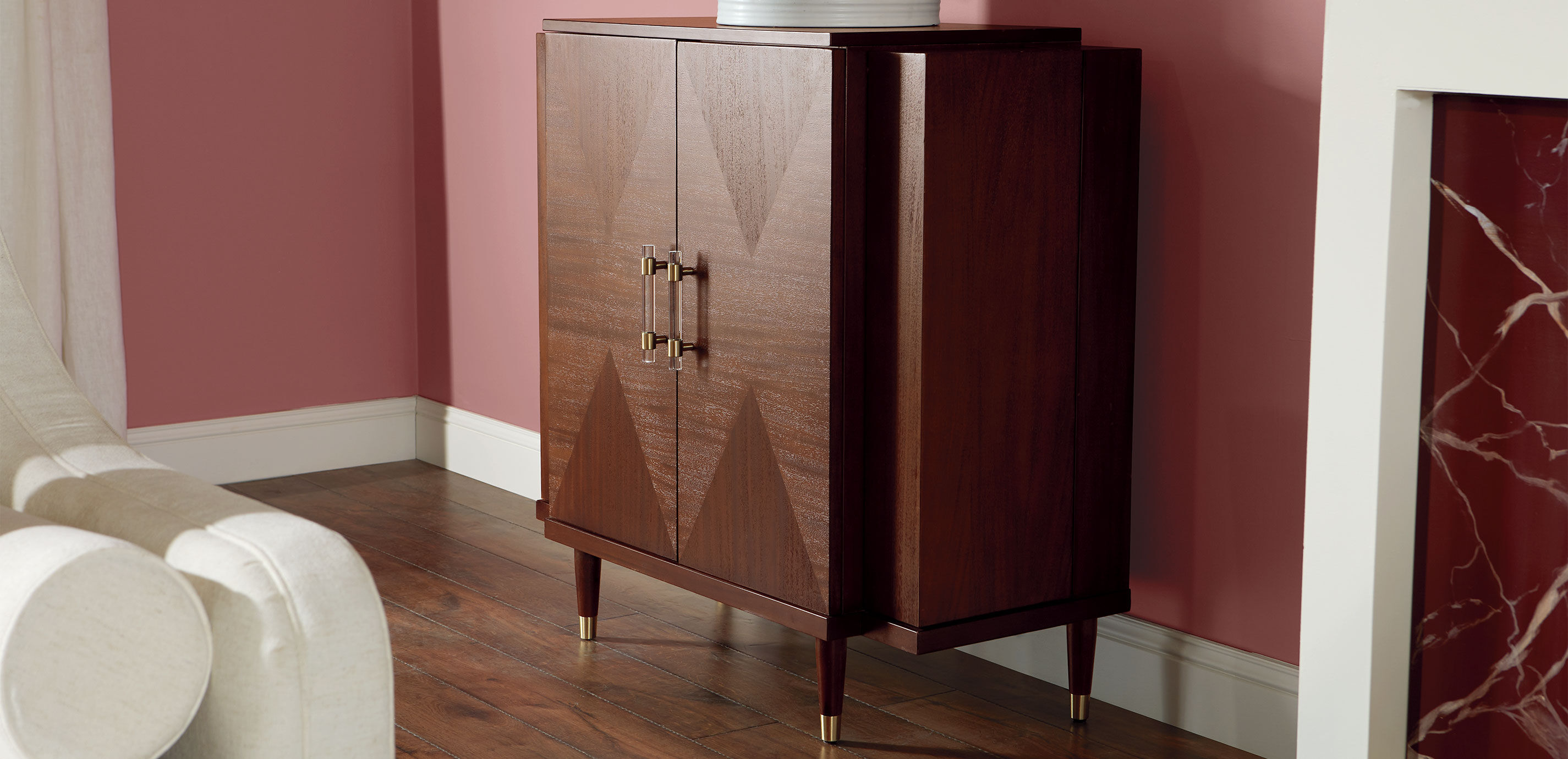 Armour Bar Cabinet_5