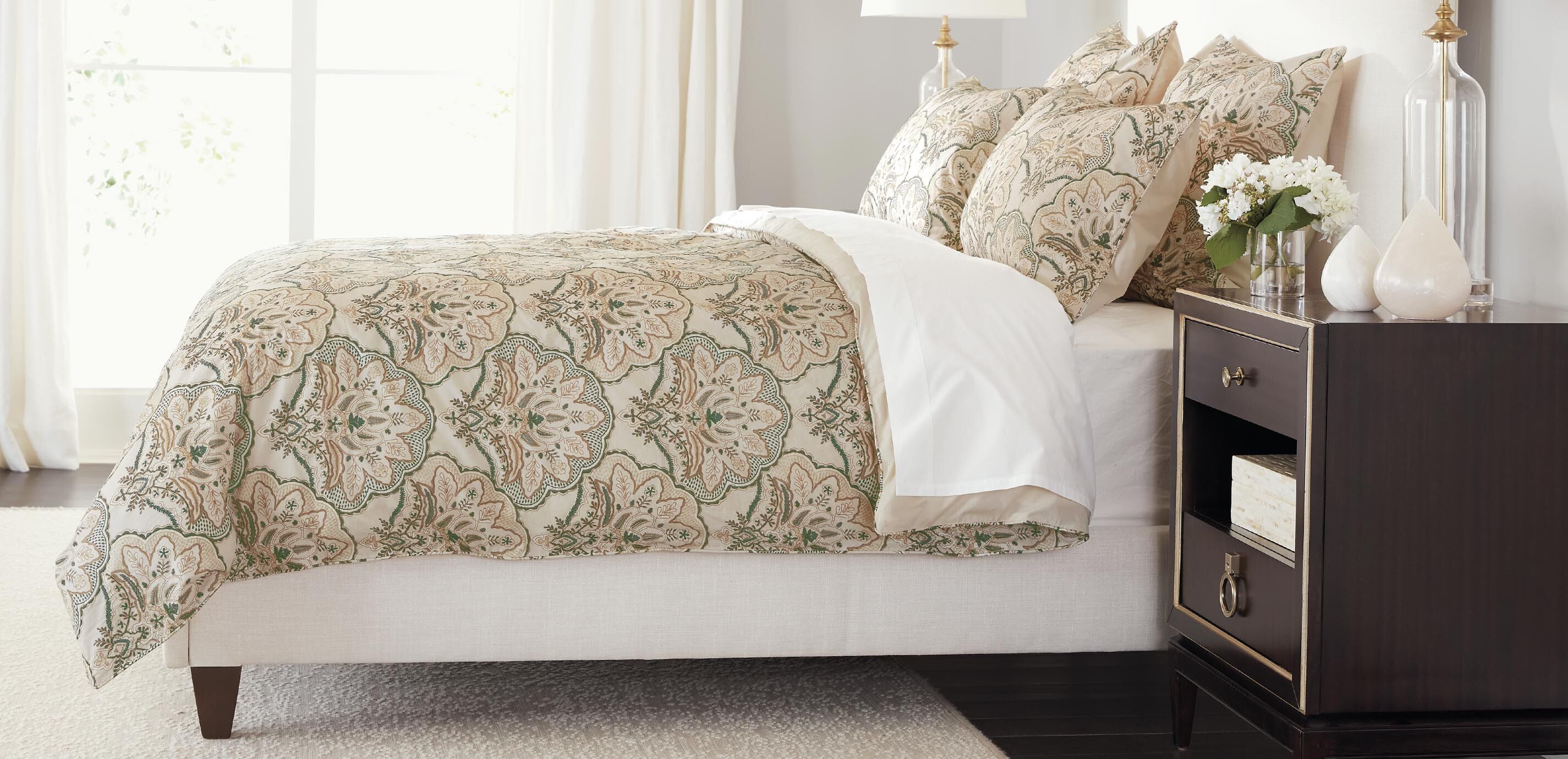 Monarch Duvet Cover and Shams Set_1