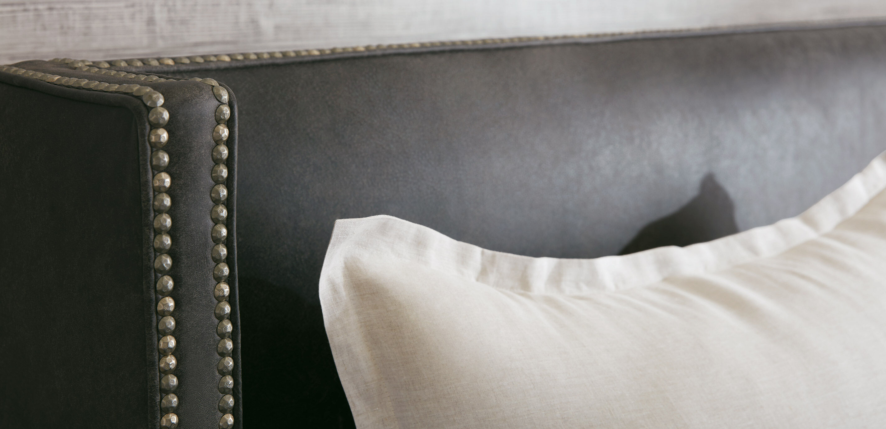 Colton Leather Storage Bed_3