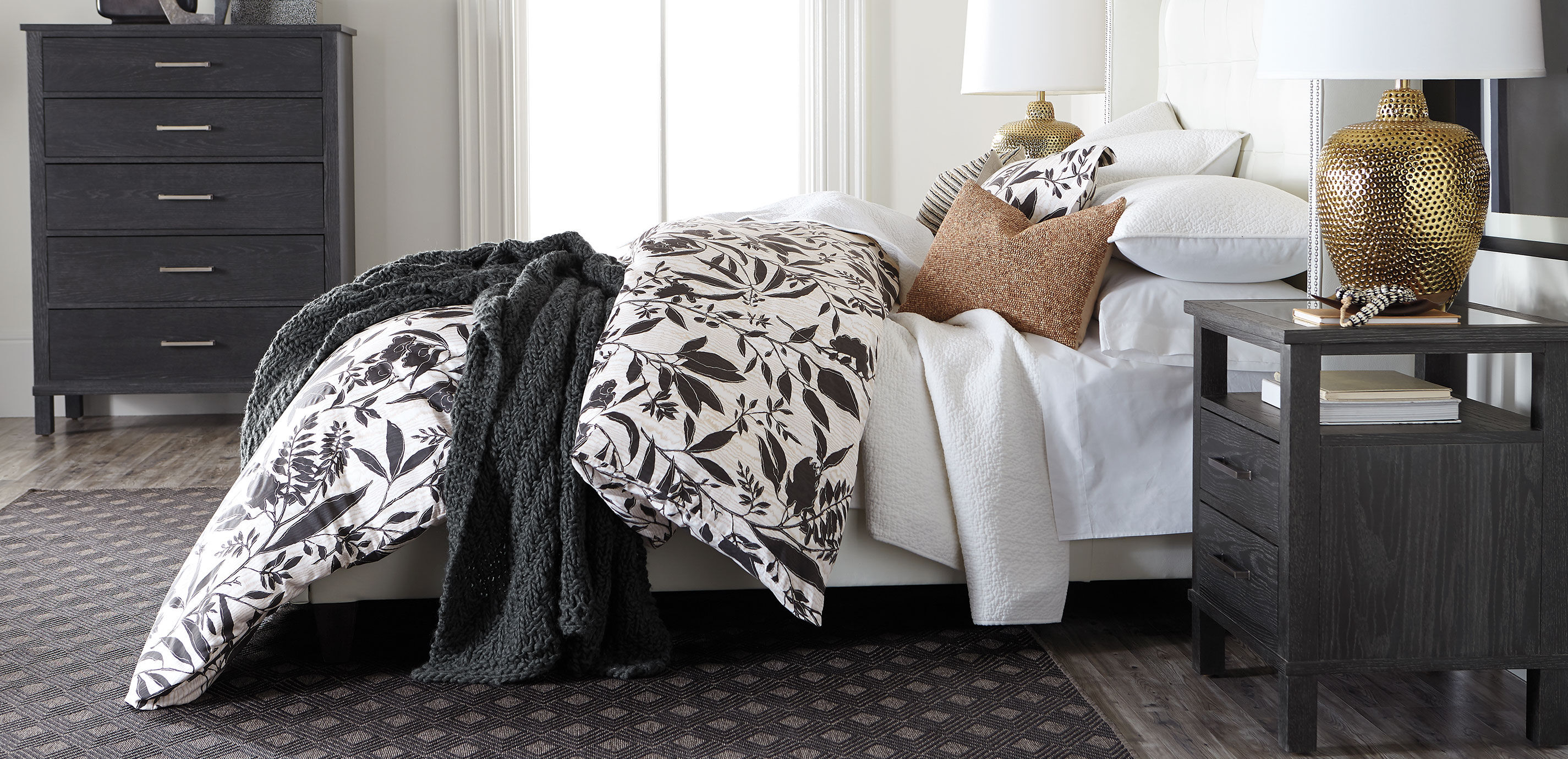 Canton Small Night Table_5