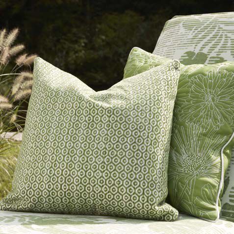 Green outdoor pillow 2025