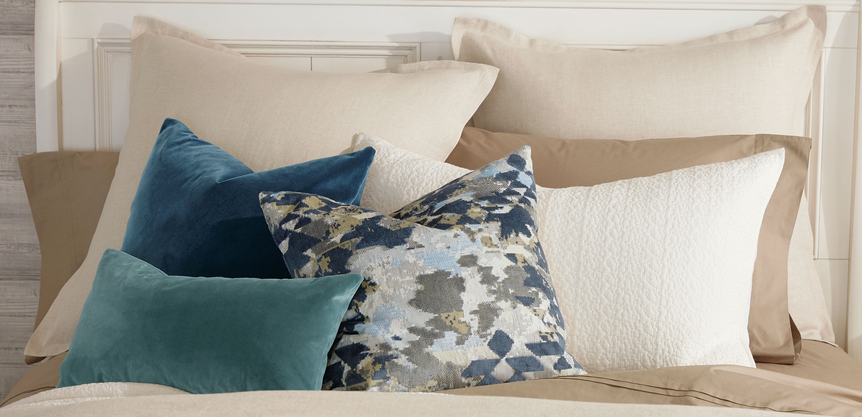 Velvet Square Pillow_1