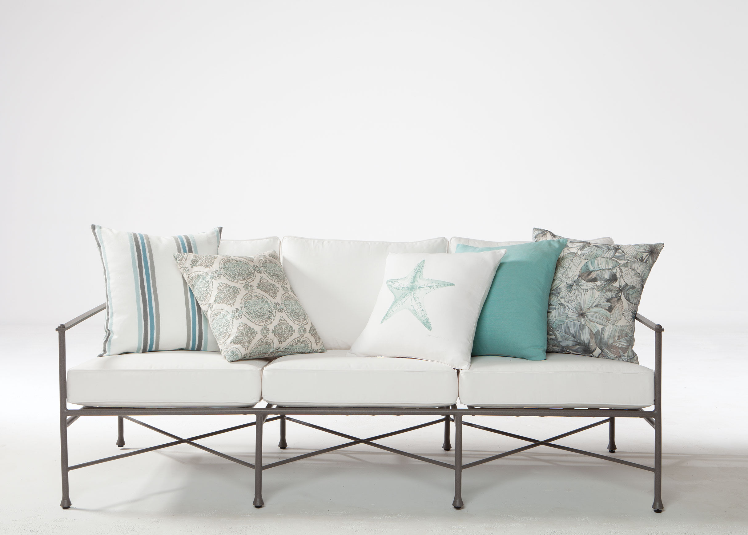 Outdoor Striped Pillow_2