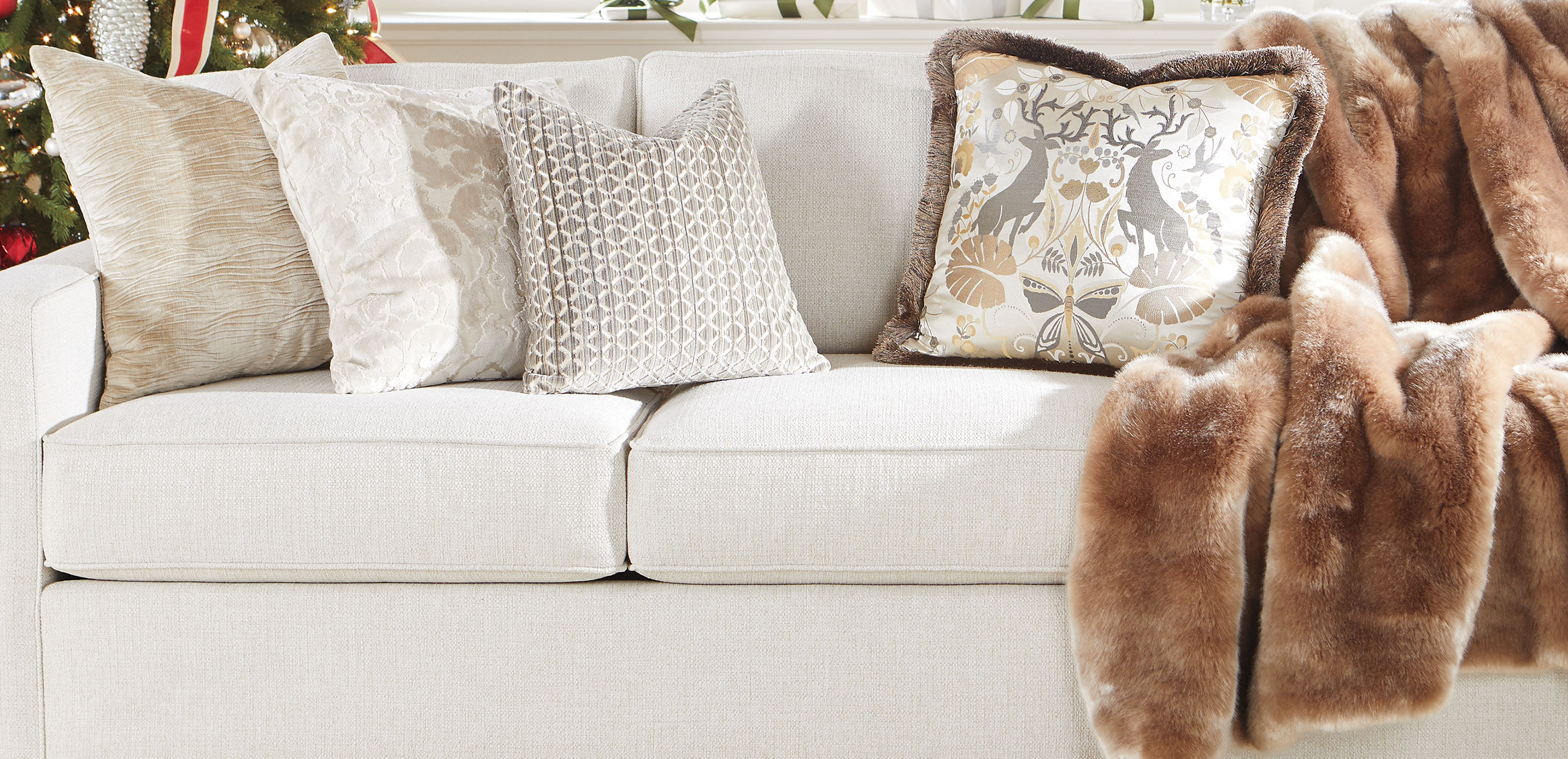 Beige Pleated Velvet Pillow_3