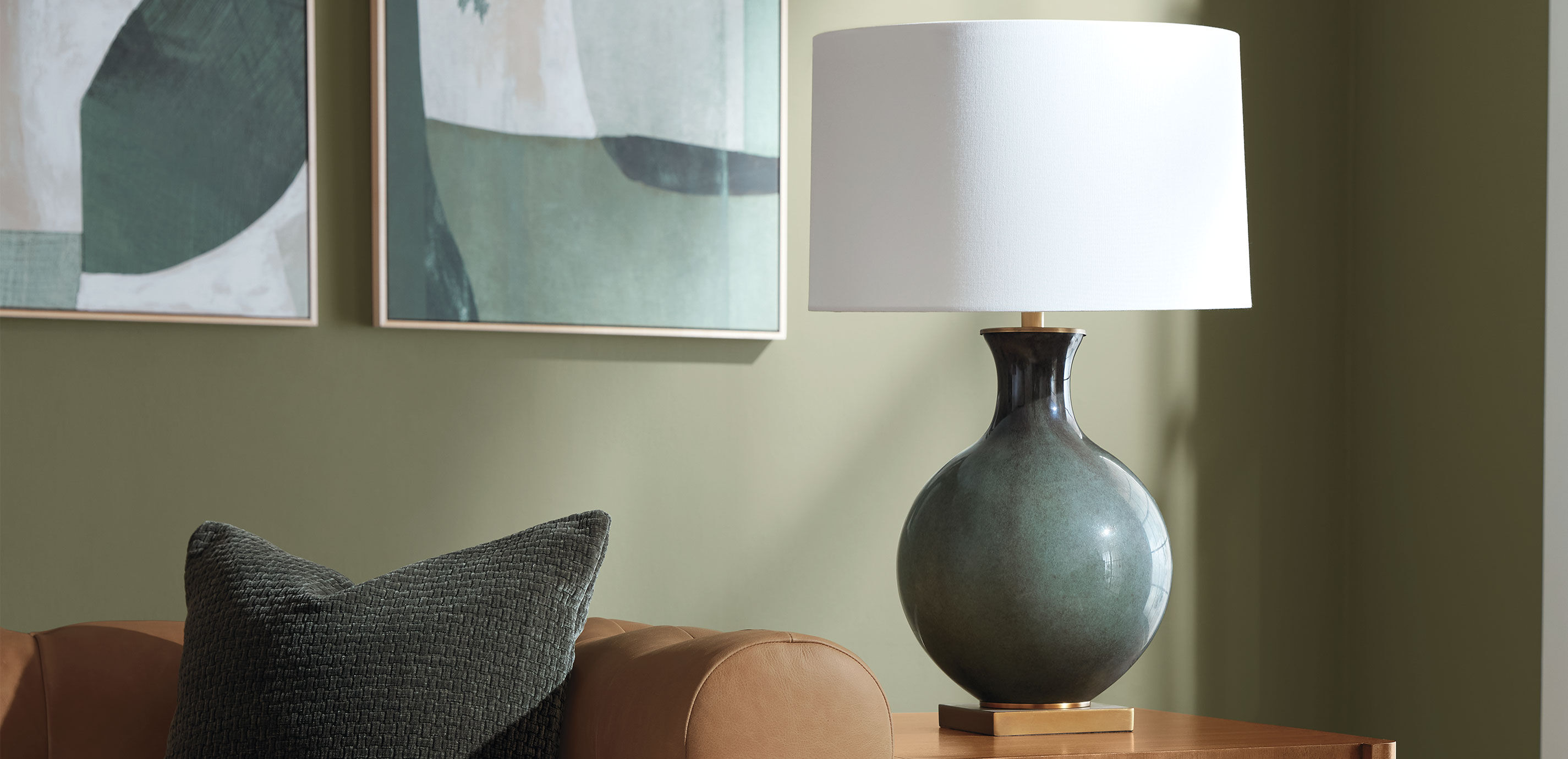 Maeve Glass Table Lamp_5