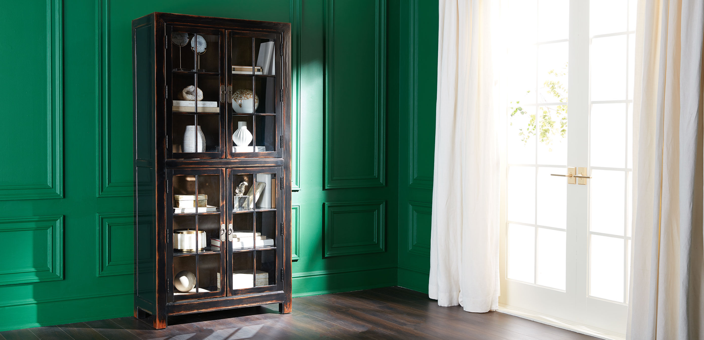 Aged Ember (305) Finish Sample_4