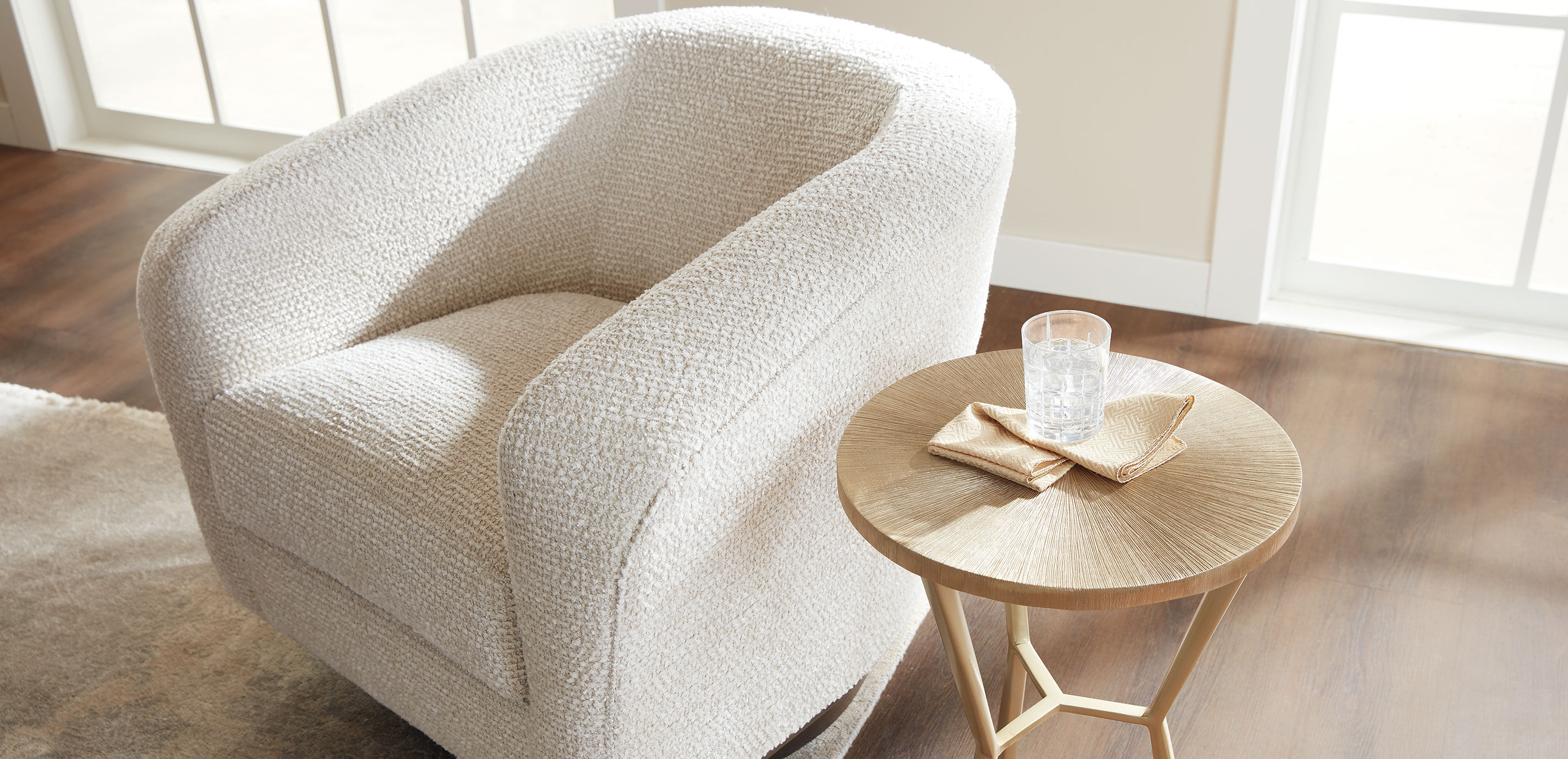 Helena Swivel Chair_8