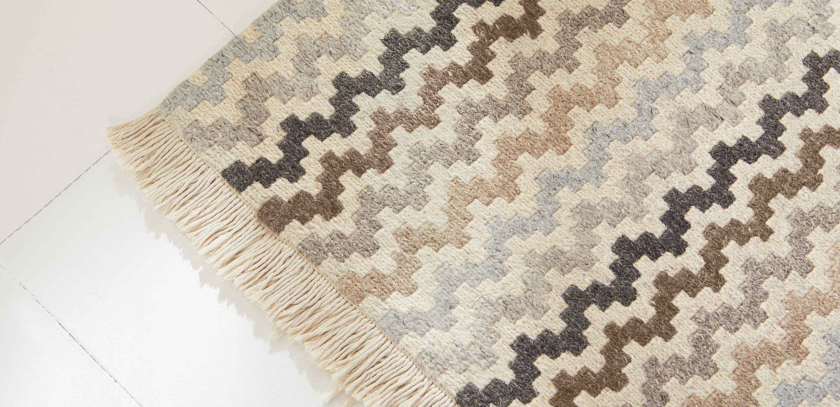 Flamestitch Modern Geometric Rug_9