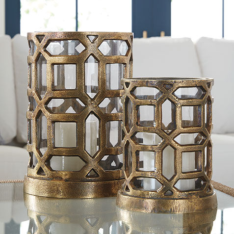 Bennie Antique Brass Hurricane Product Tile Hover Image 432476MST