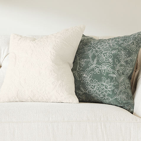 Quilted Velvet Pillow Product Tile Hover Image 062408