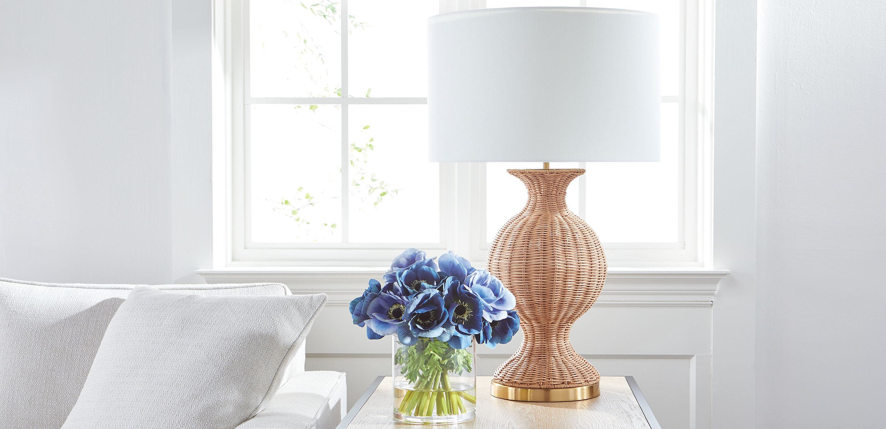 James Rattan Table Lamp_3