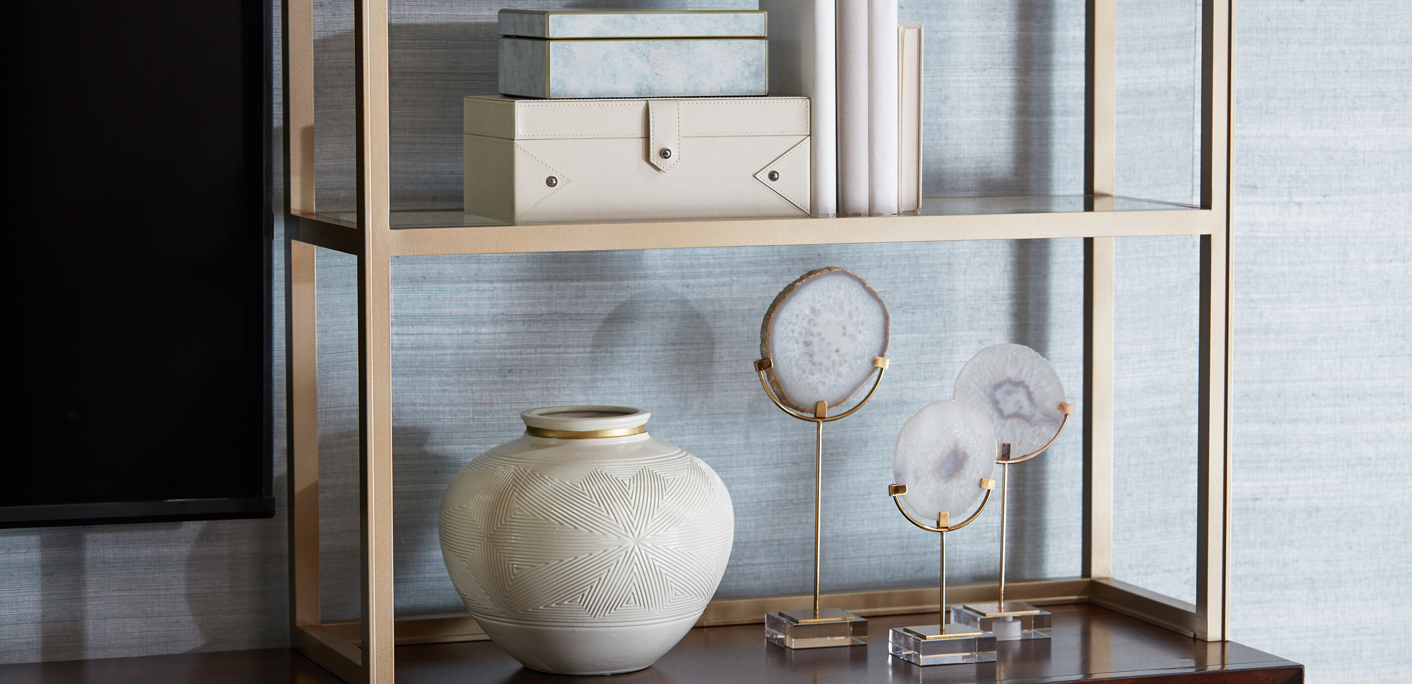 Smoky Agate on Stand_5